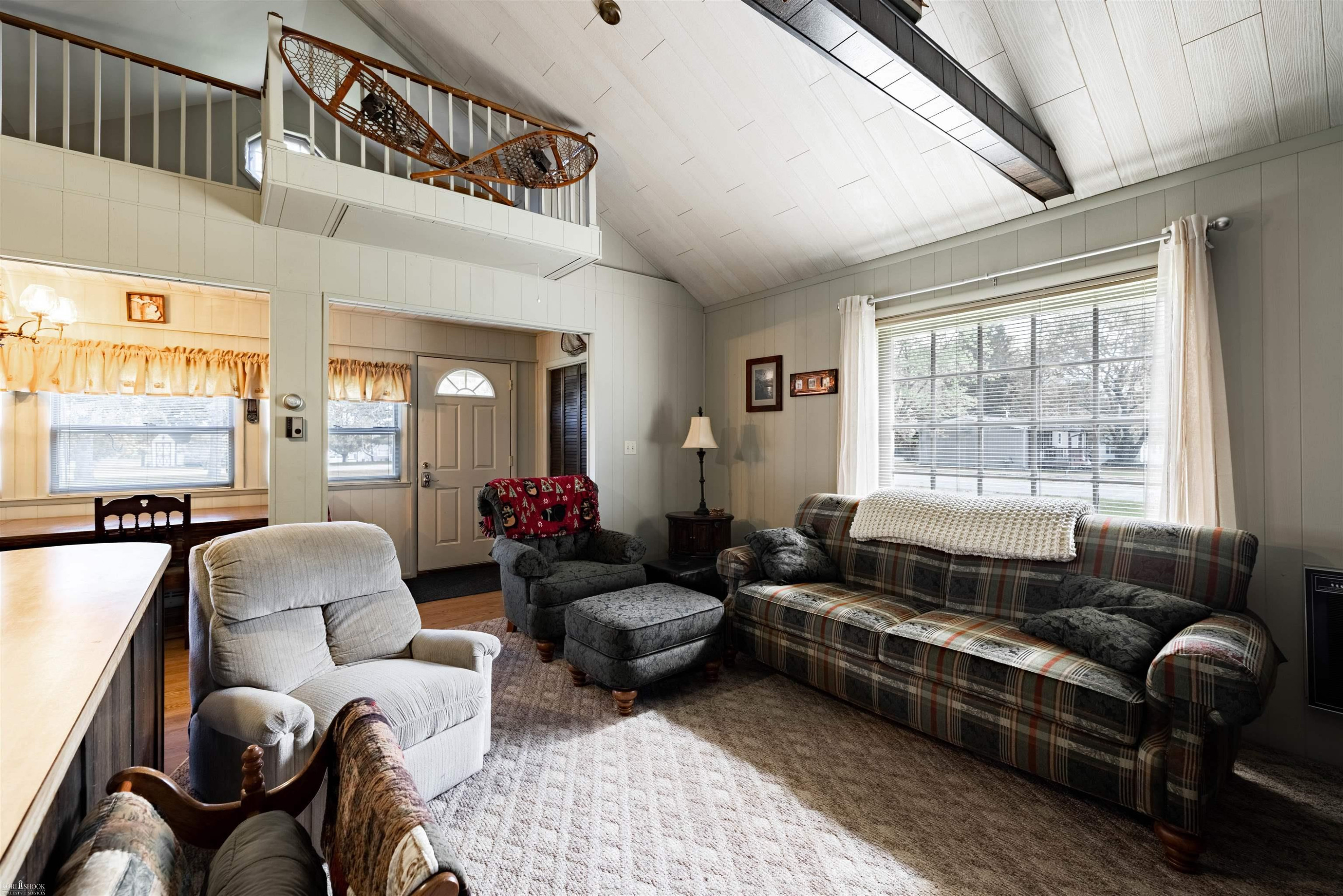 10388 Hunters Trail, Lake, MI 48632 — Photo 11