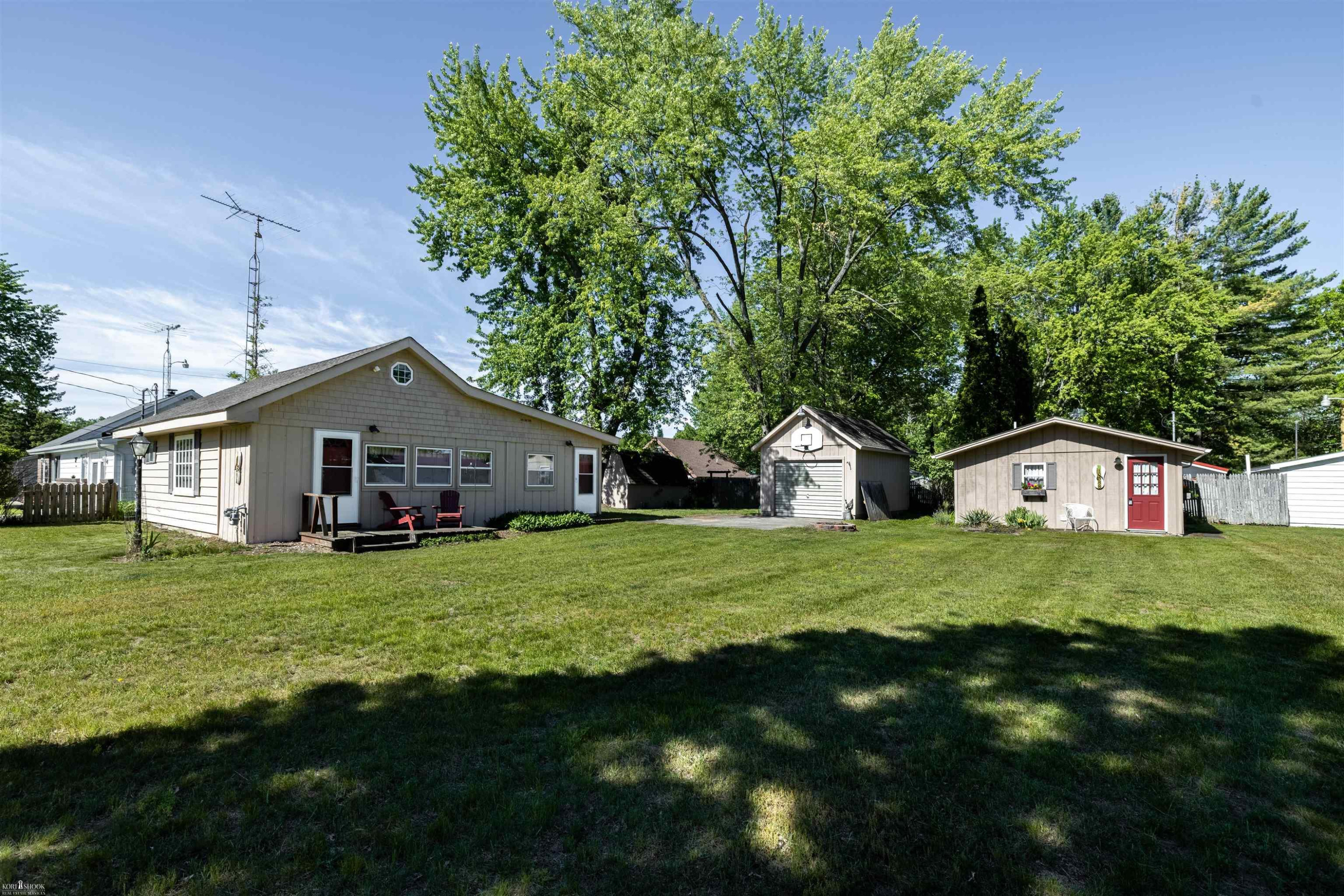 10388 Hunters Trail, Lake, MI 48632 — Photo 32
