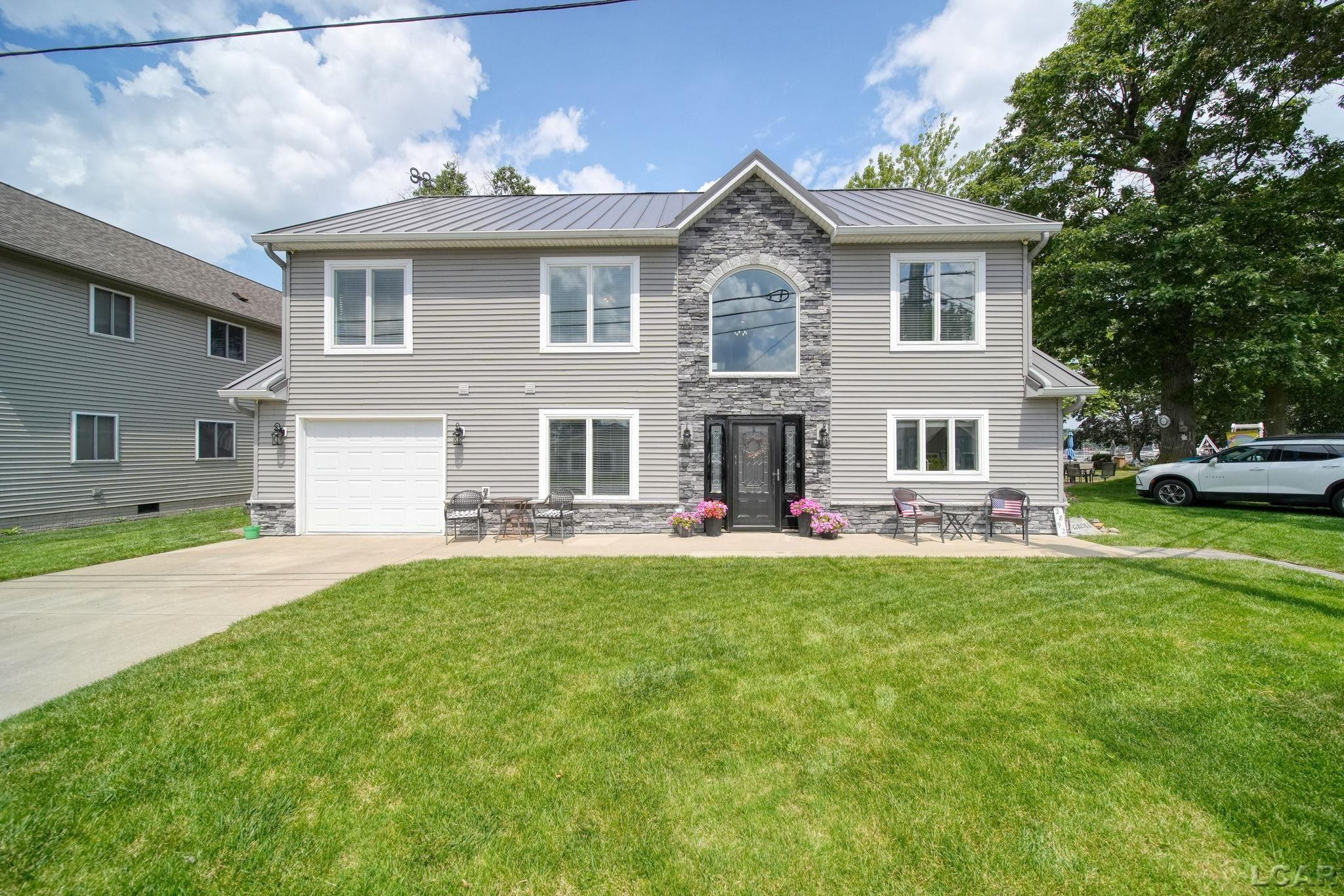 2892 Round Lake Highway, Manitou Beach, MI 49253