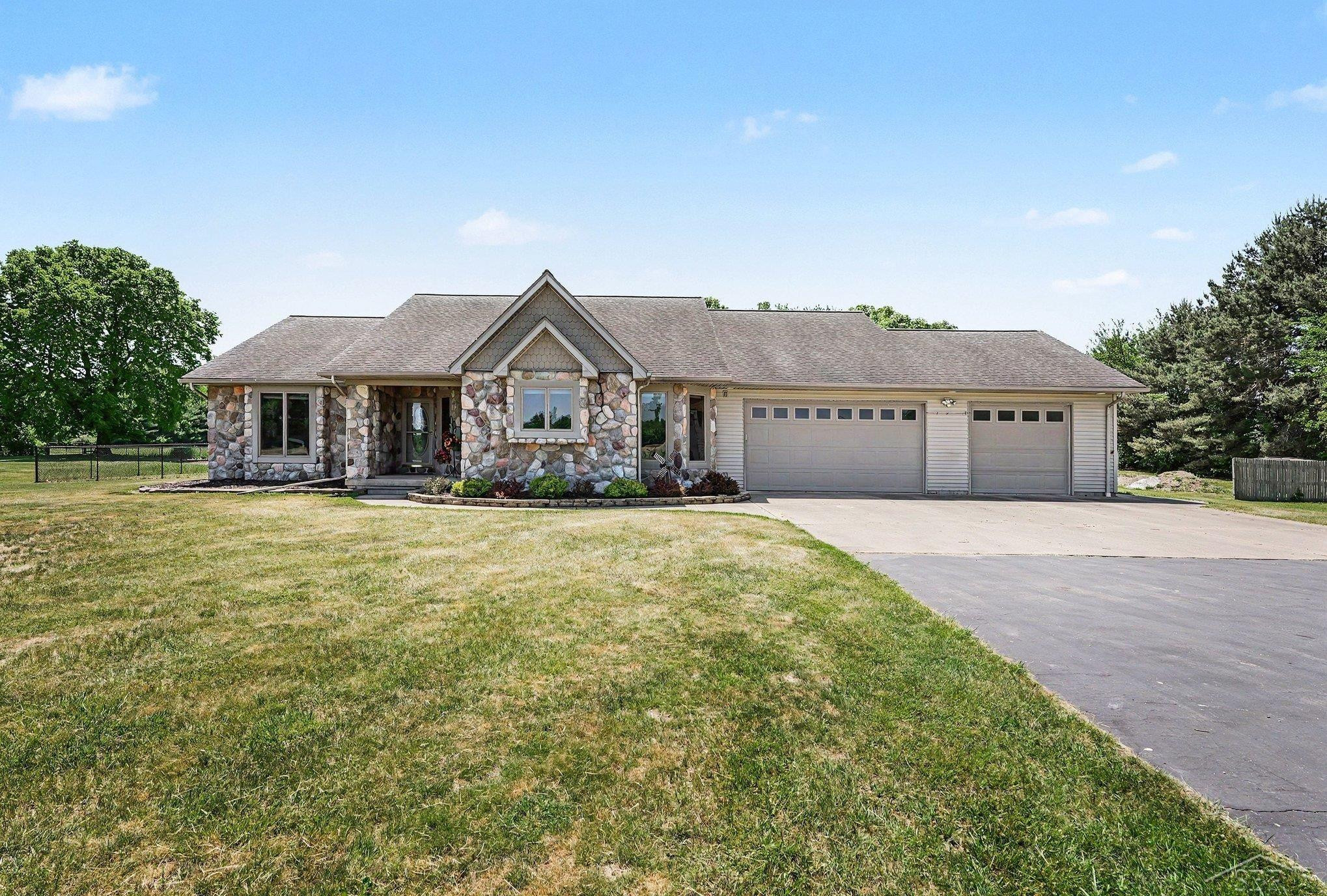 2768 E Birch Run Road, Burt, MI 48417 — Photo 2