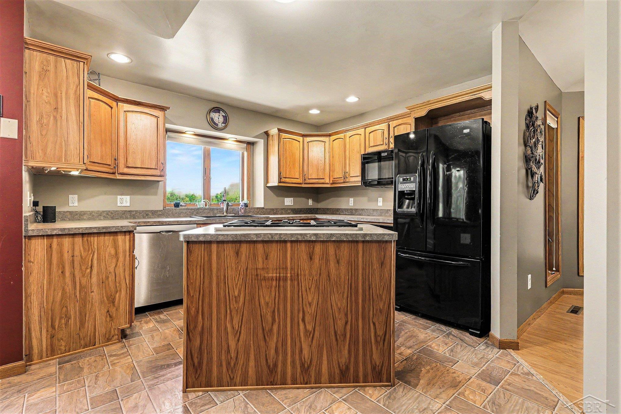 2768 E Birch Run Road, Burt, MI 48417 — Photo 10