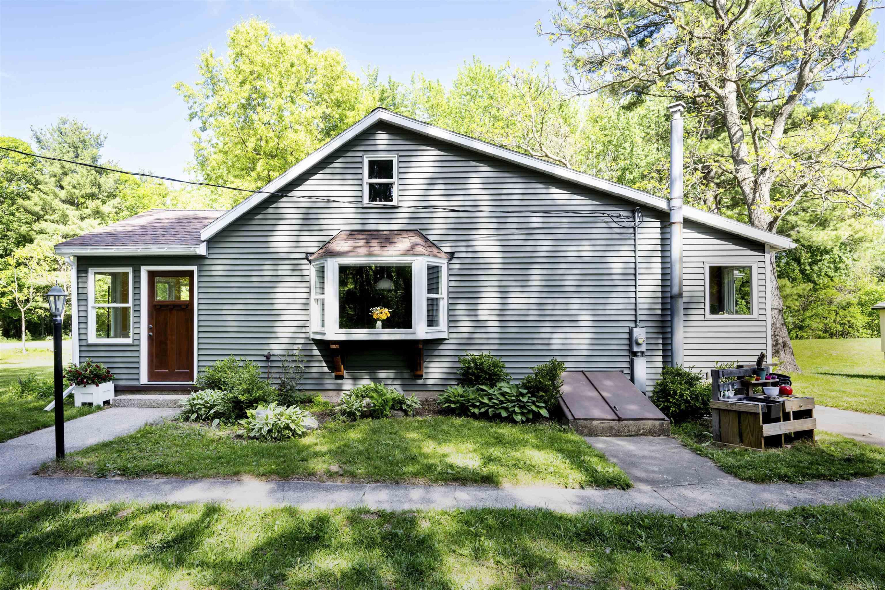 1516 11 Mile NE Road, Comstock Park, MI 49321 — Photo 3