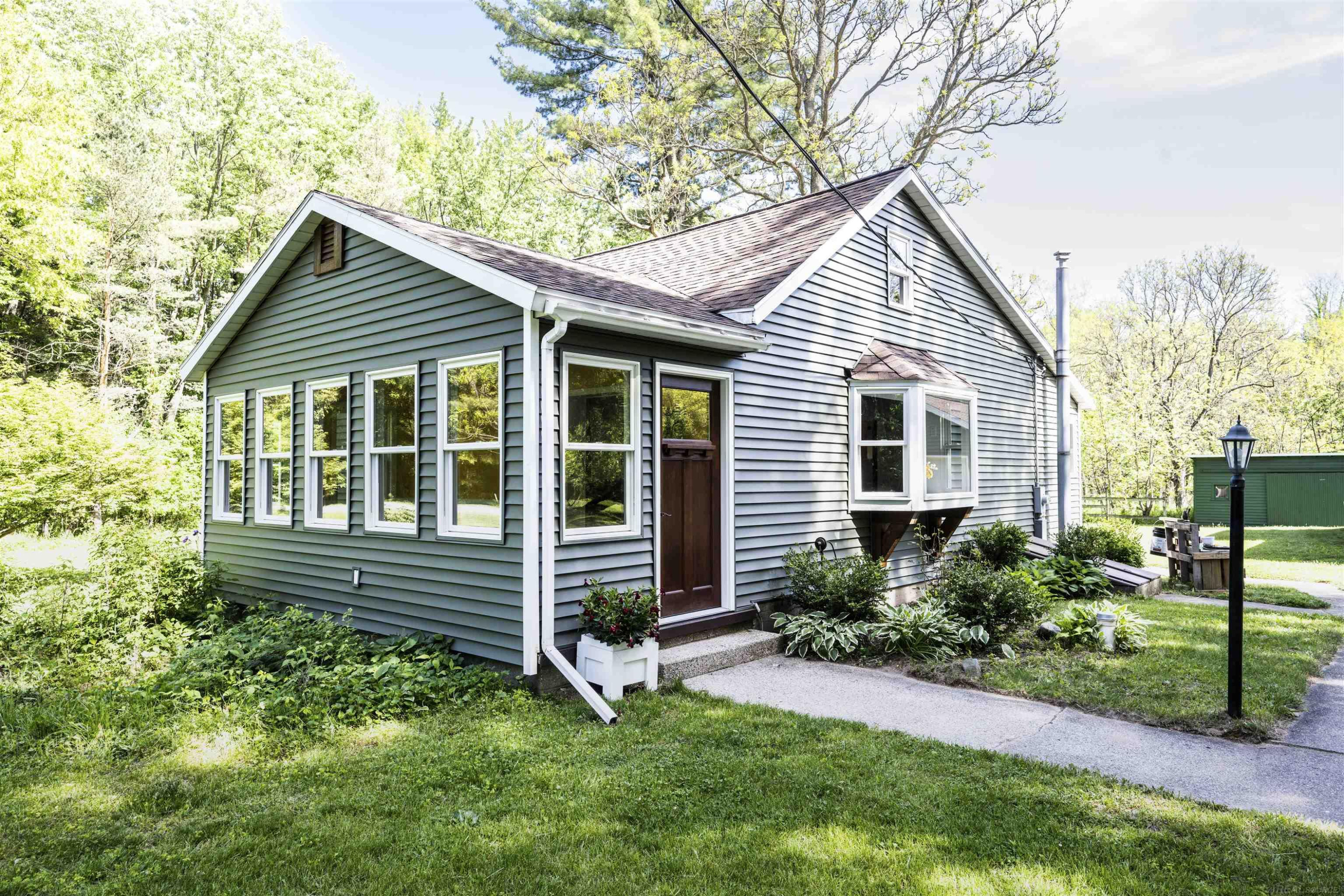 1516 11 Mile NE Road, Comstock Park, MI 49321 — Photo 4