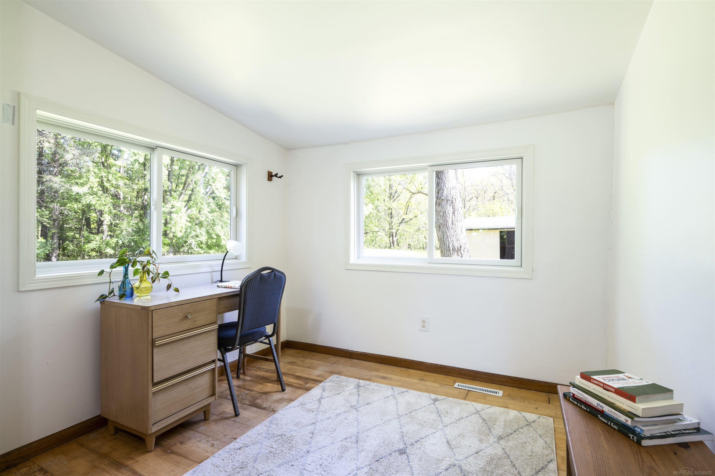 1516 11 Mile NE Road, Comstock Park, MI 49321 — Photo 12