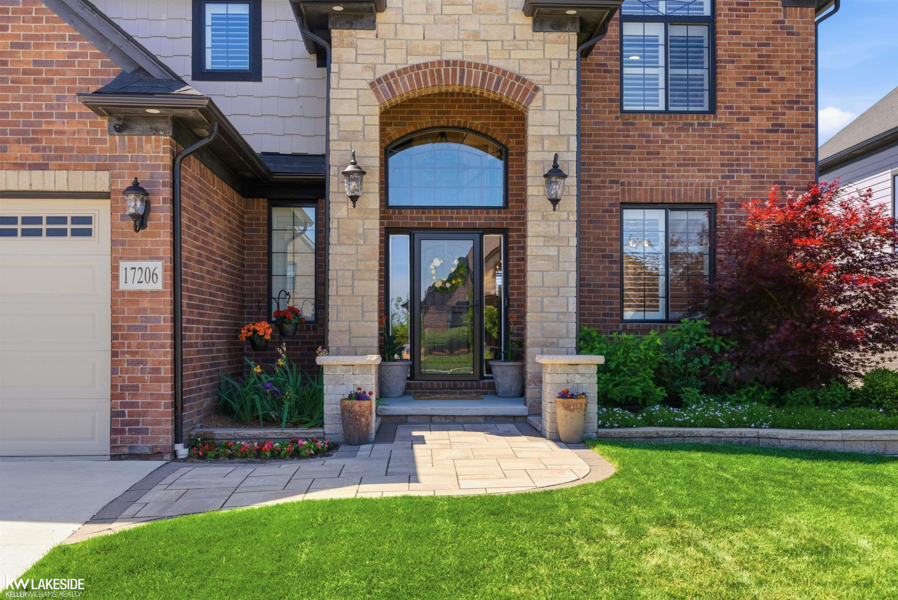 17206 Crittenden Drive, Macomb, MI 48044 — Photo 2
