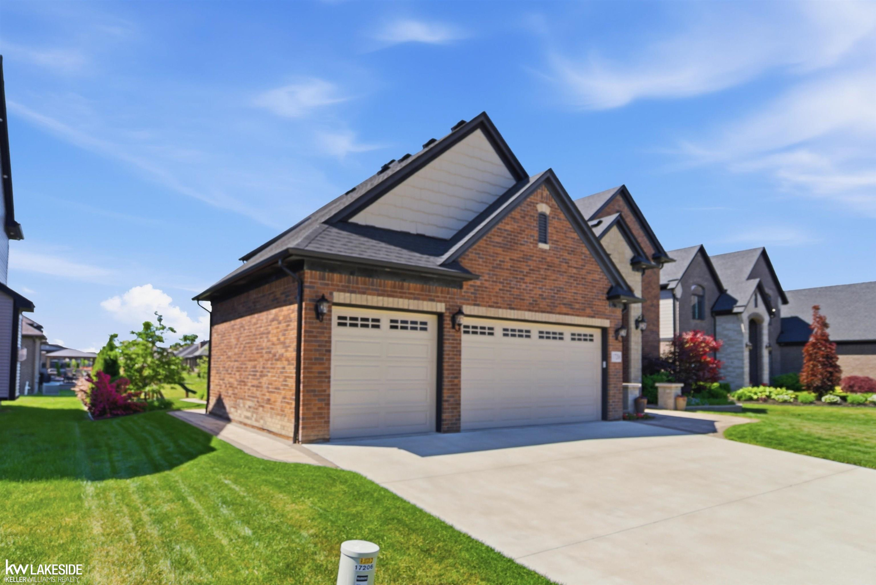17206 Crittenden Drive, Macomb, MI 48044 — Photo 3