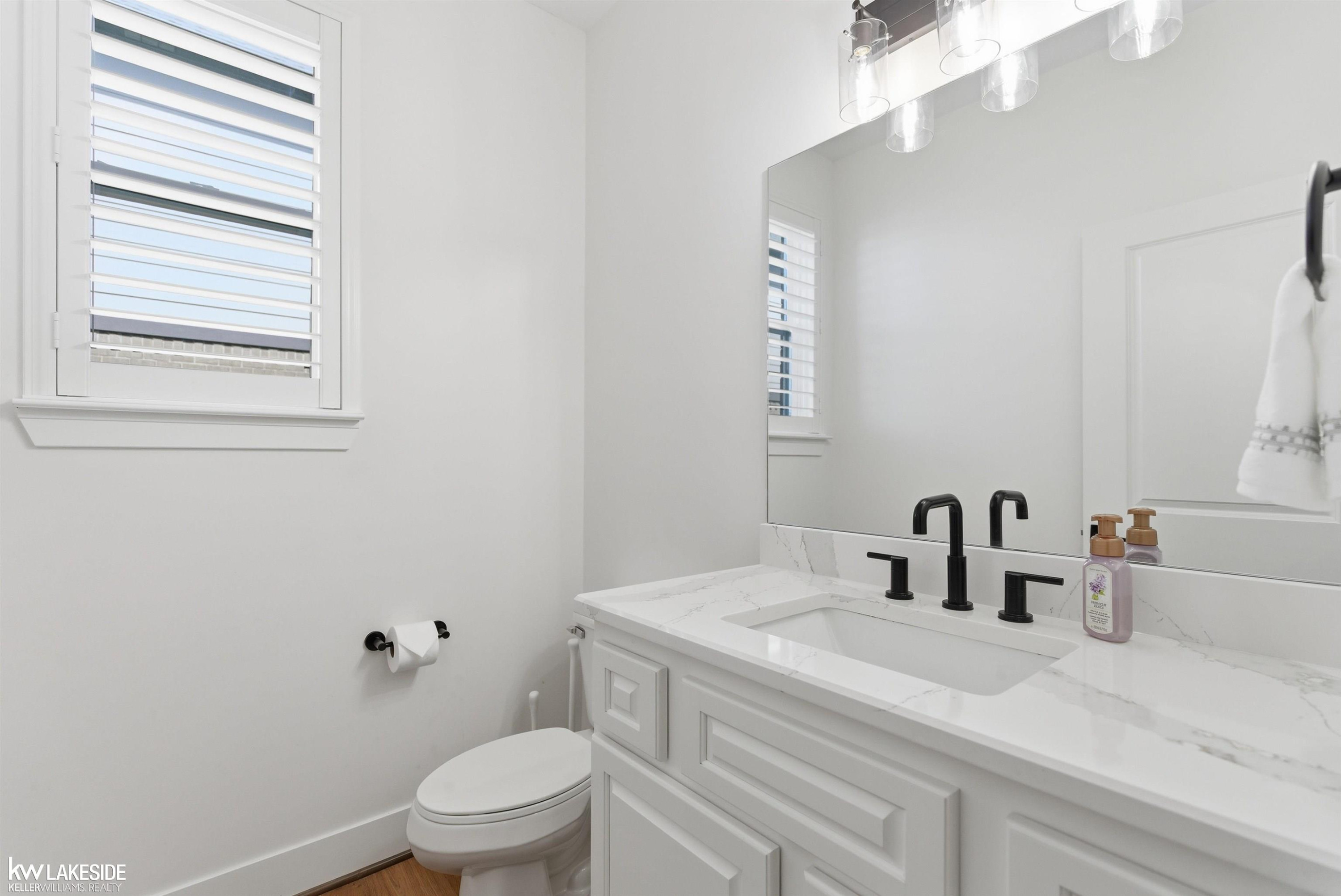 17206 Crittenden Drive, Macomb, MI 48044 — Photo 9