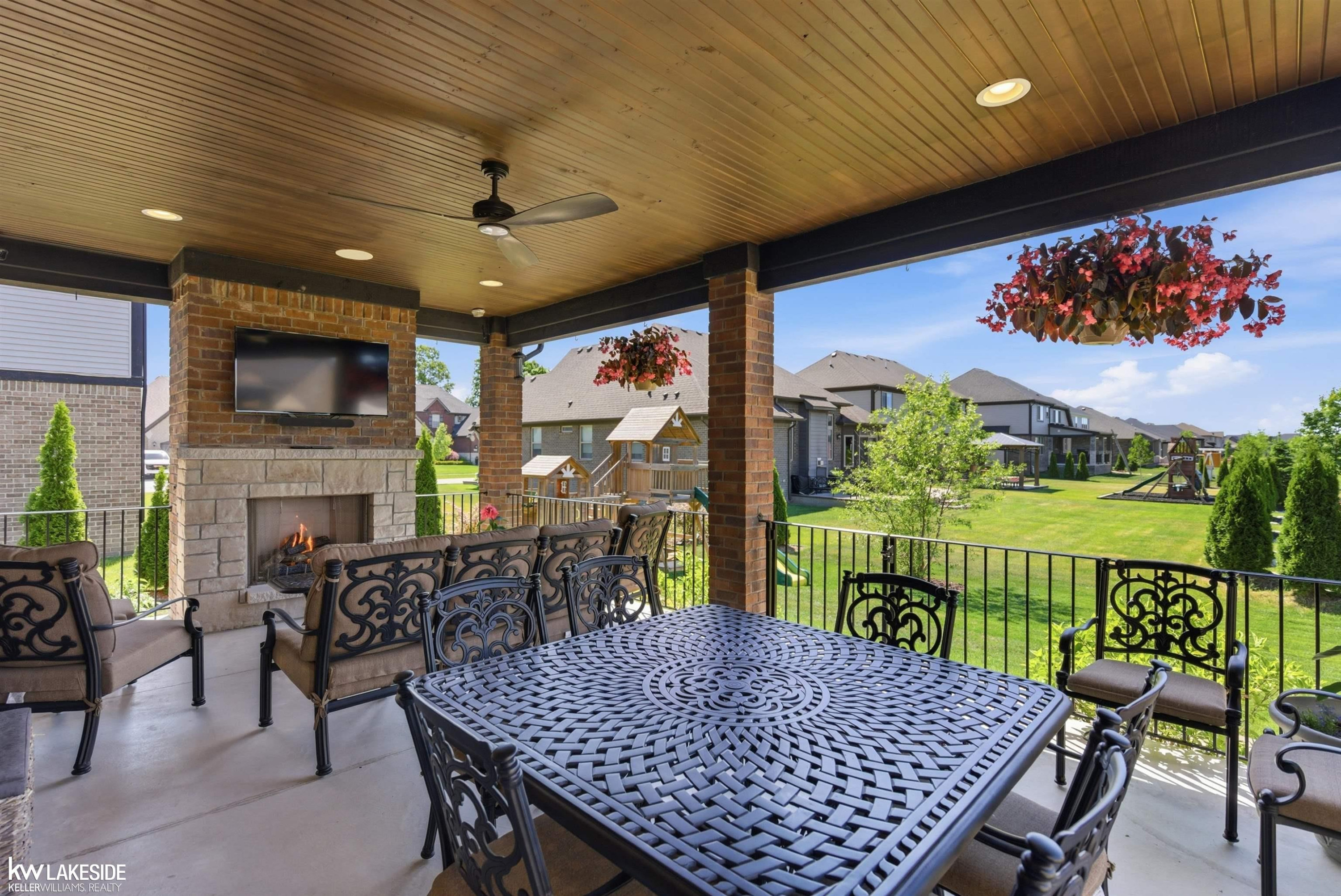 17206 Crittenden Drive, Macomb, MI 48044 — Photo 56
