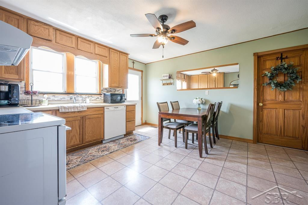 606 S Mercer Street, Pinconning, MI 48650 — Photo 7