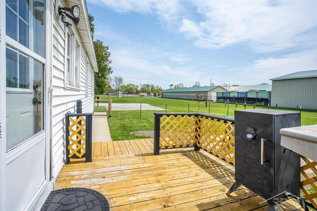 606 S Mercer Street, Pinconning, MI 48650 — Photo 23