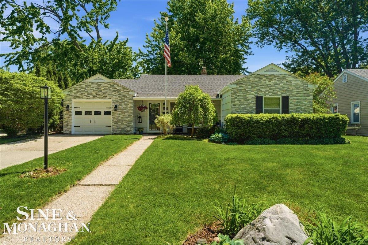 1413 Minnesota Avenue, Marysville, MI 48040 — Photo 2