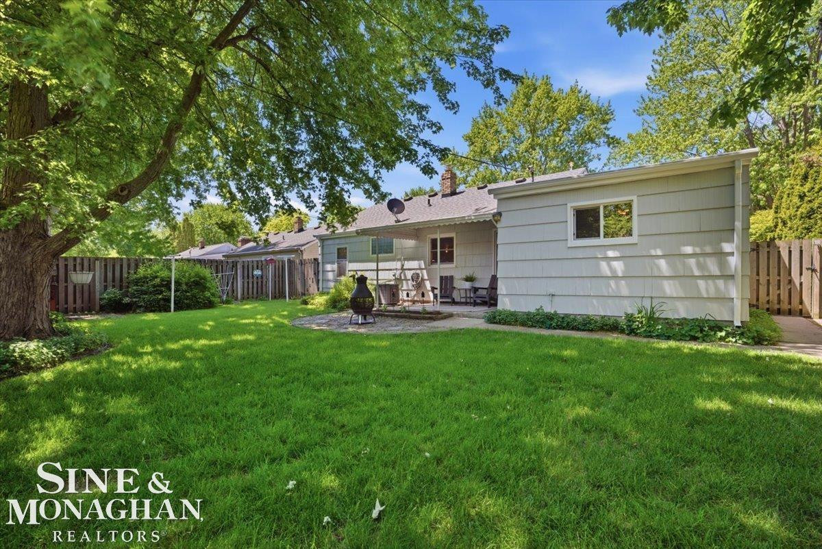 1413 Minnesota Avenue, Marysville, MI 48040 — Photo 28