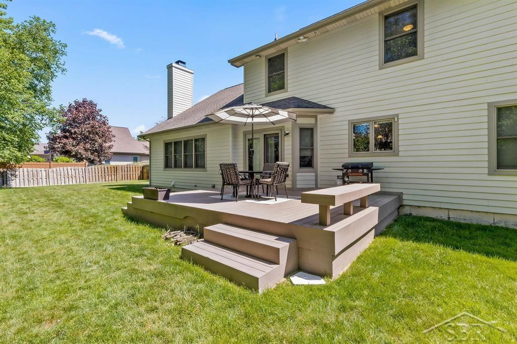 403 Shirewood Lane, Midland, MI 48642 — Photo 32