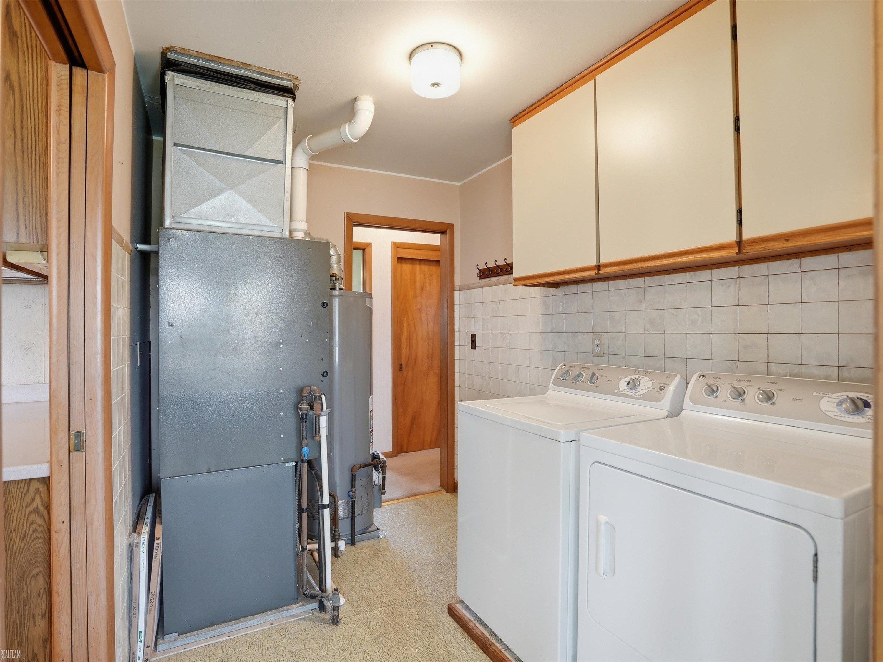 7589 Colony Drive, Algonac, MI 48001 — Photo 13