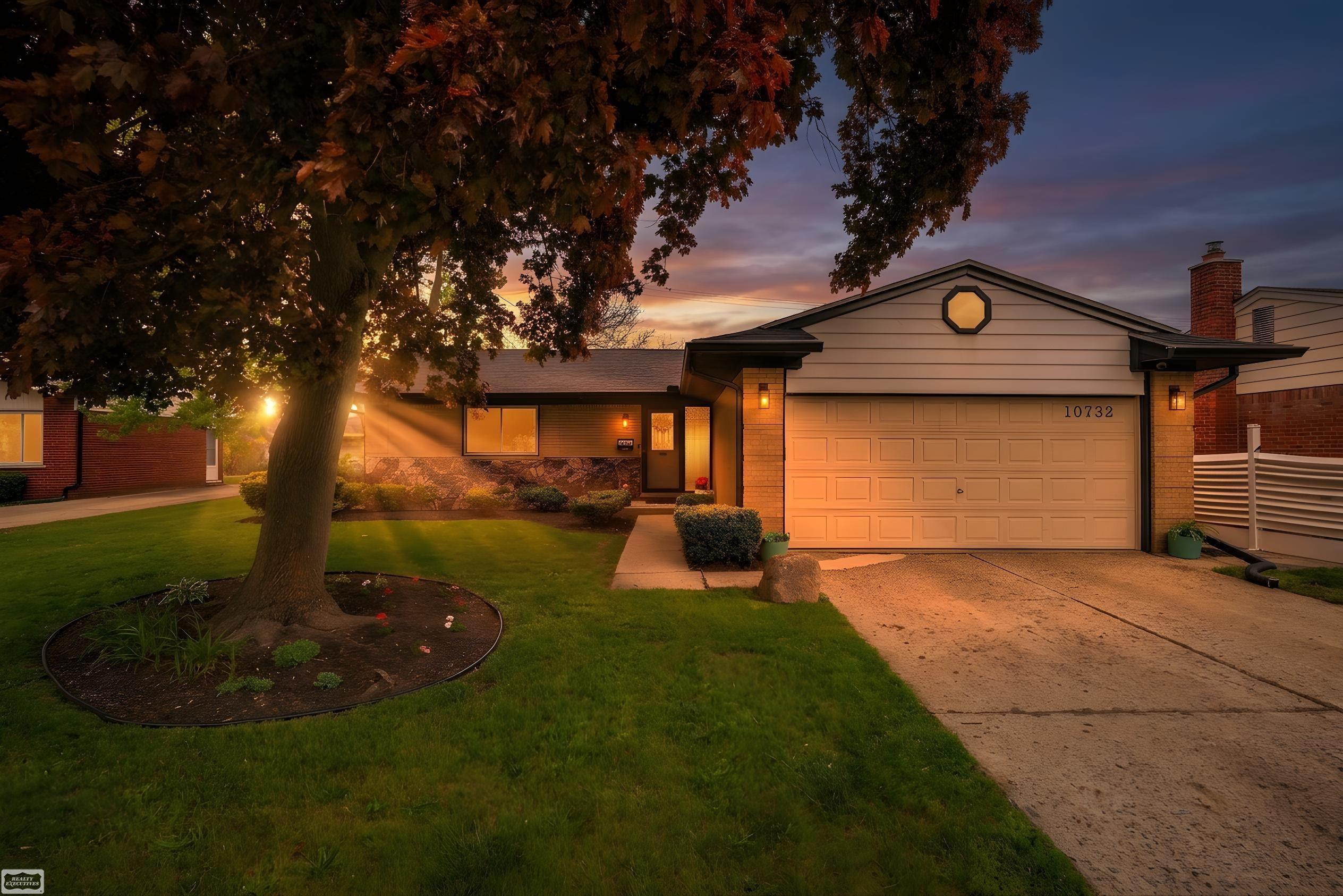 10732 N Oak Drive, Ferndale, MI 48220 — Photo 2