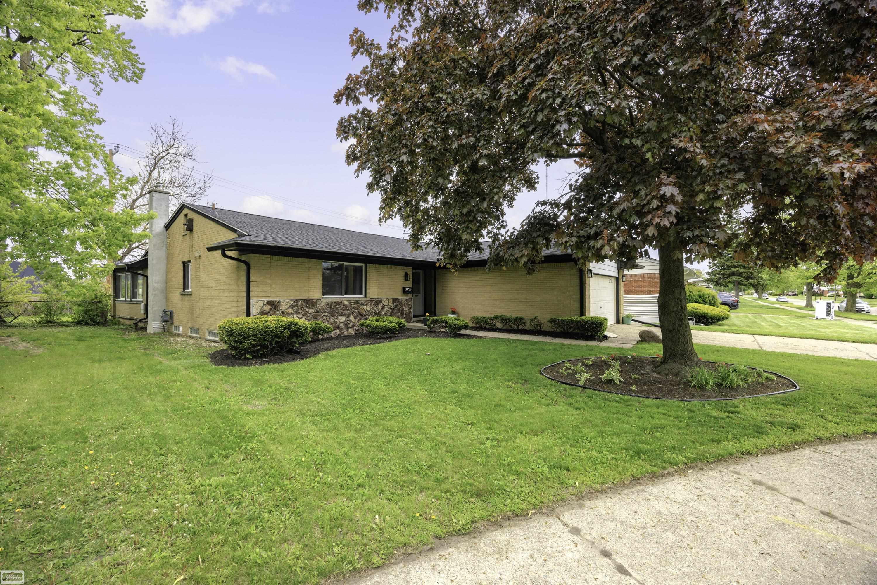 10732 N Oak Drive, Ferndale, MI 48220 — Photo 3