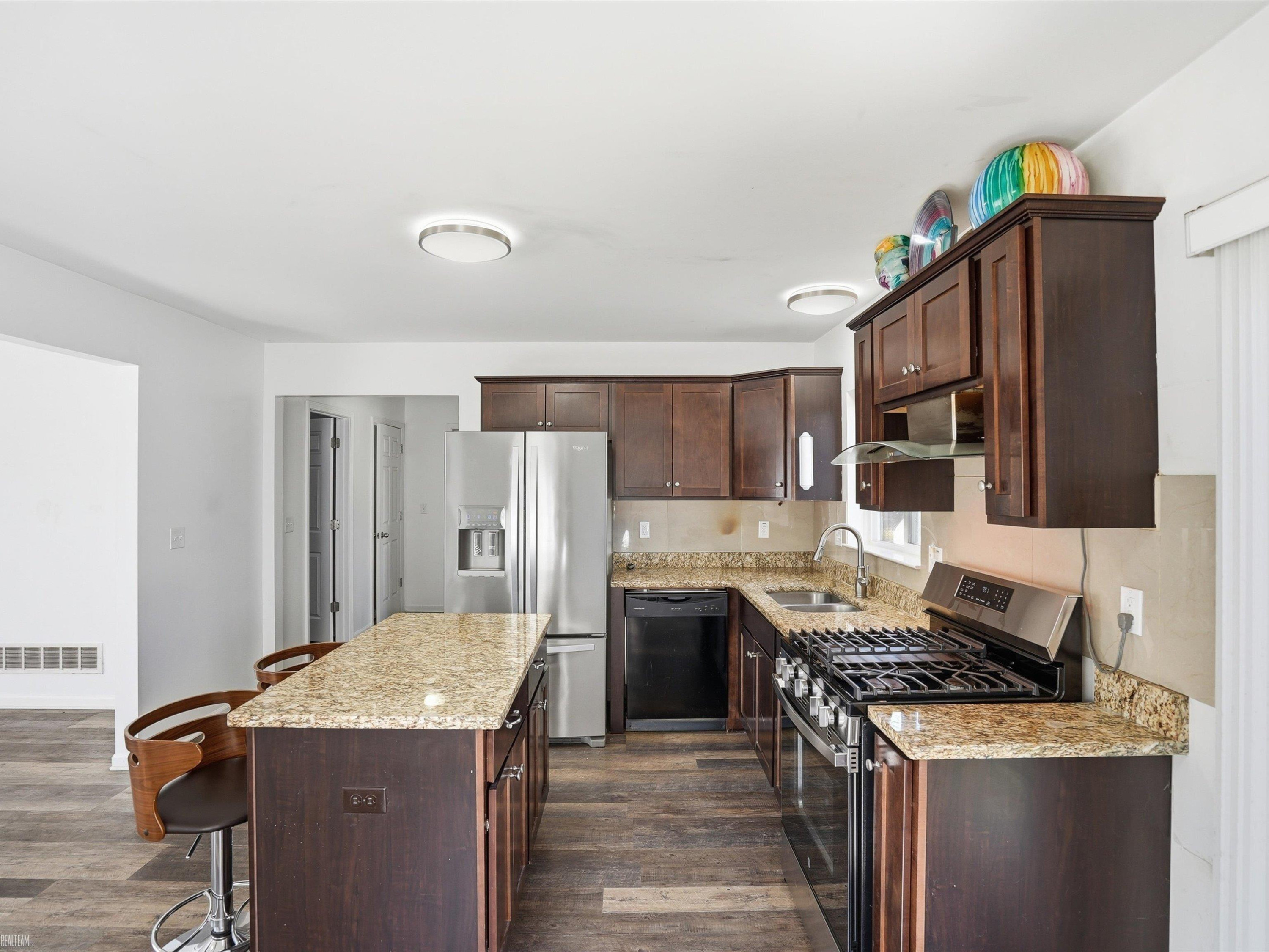 506 W Woodside Avenue, Madison Heights, MI 48071 — Photo 18