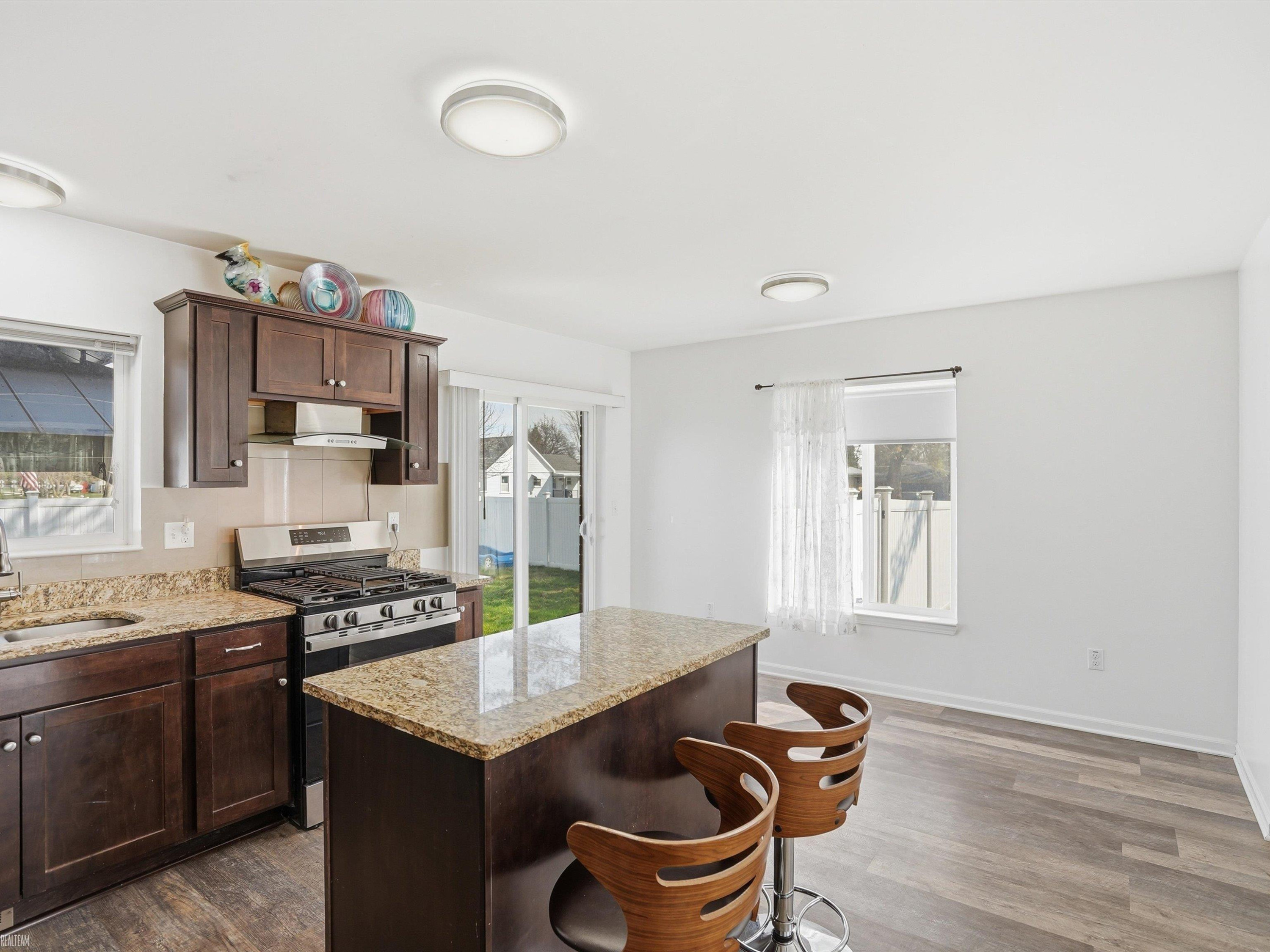 506 W Woodside Avenue, Madison Heights, MI 48071 — Photo 20