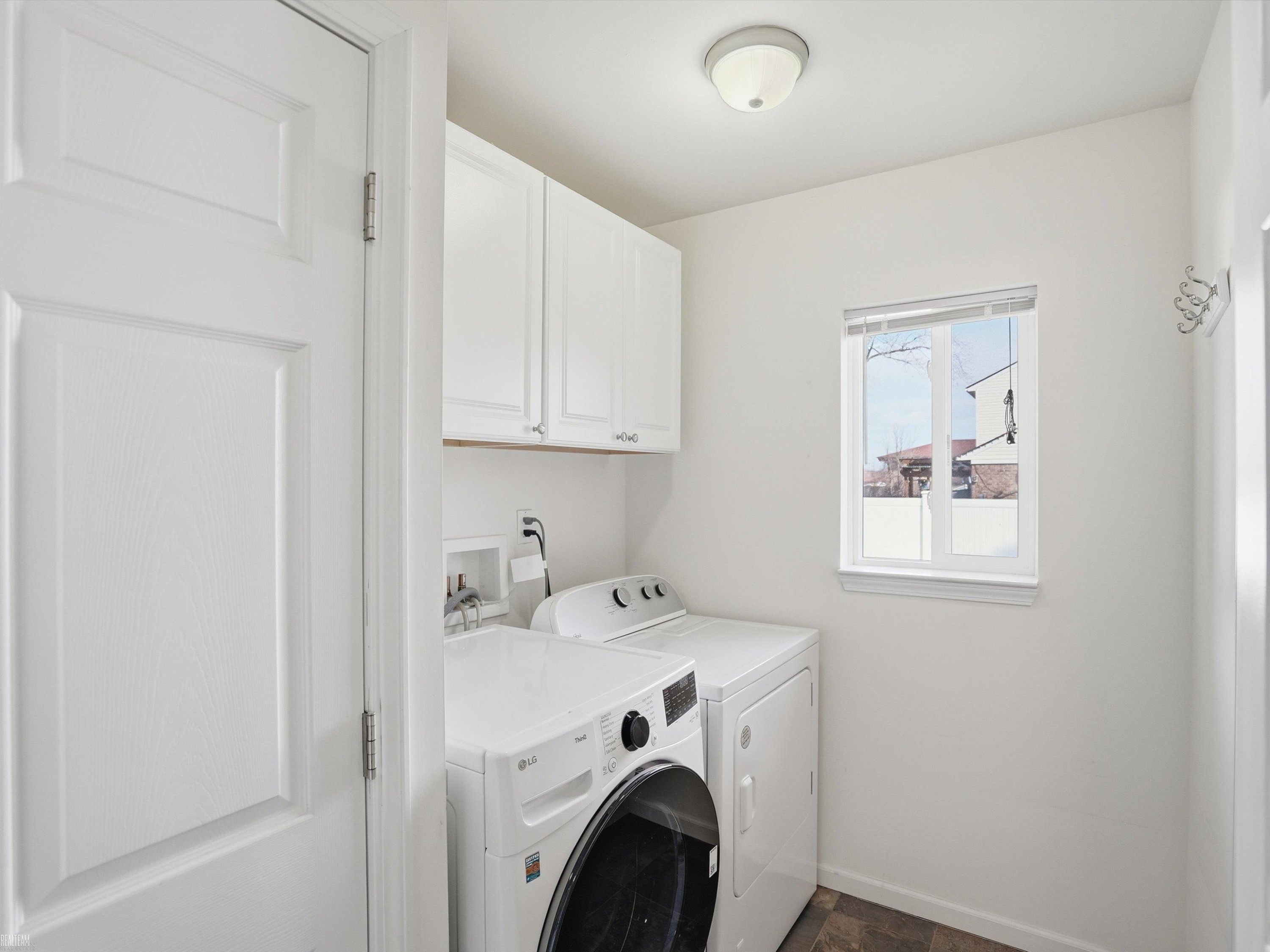506 W Woodside Avenue, Madison Heights, MI 48071 — Photo 23