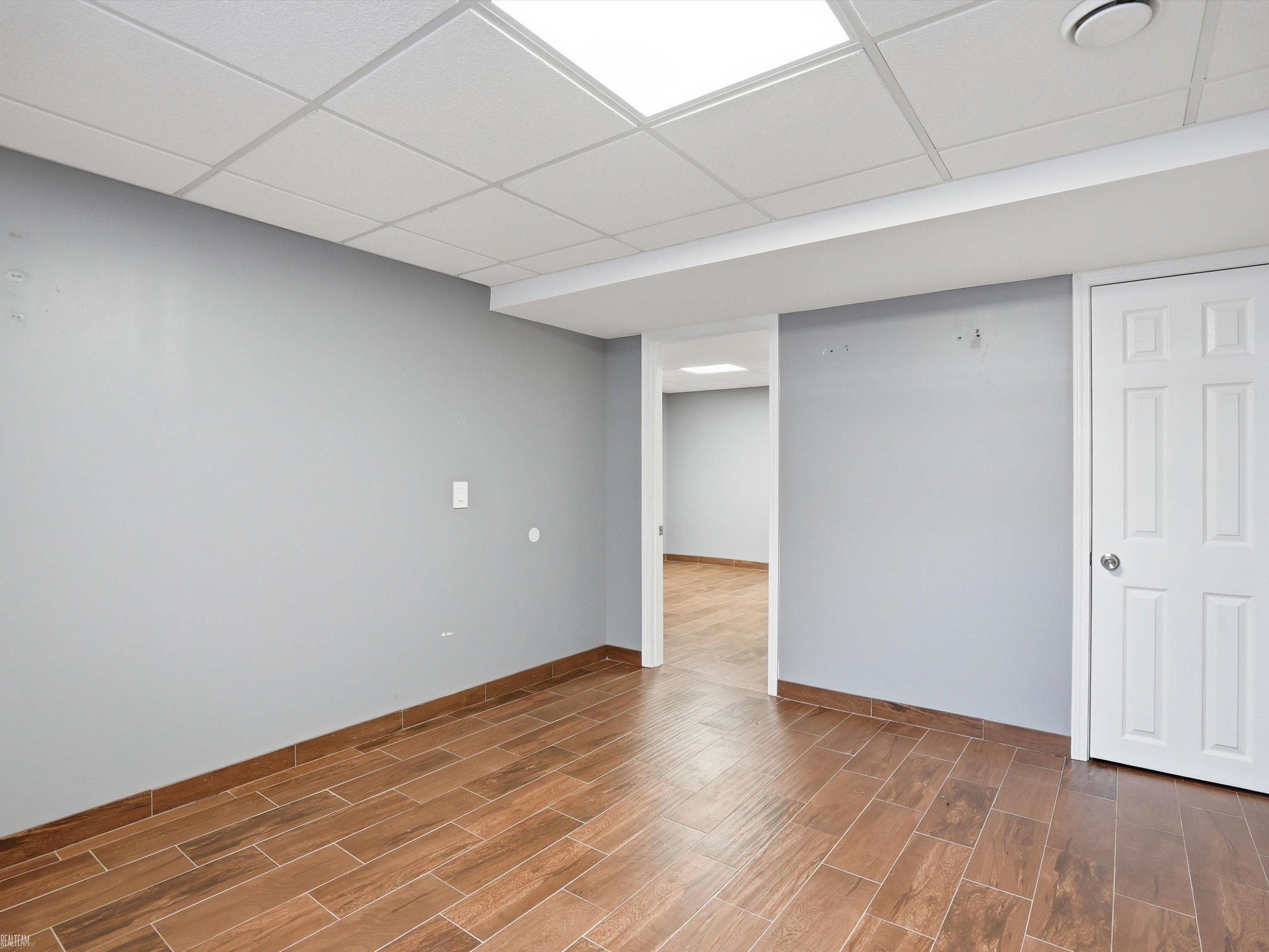 506 W Woodside Avenue, Madison Heights, MI 48071 — Photo 39