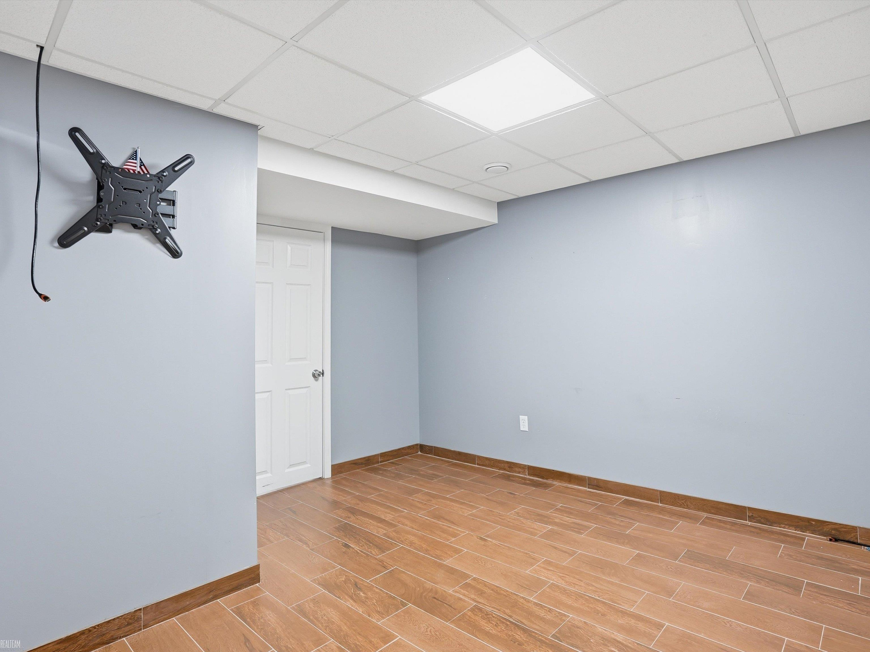 506 W Woodside Avenue, Madison Heights, MI 48071 — Photo 41