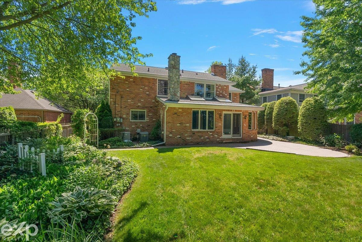 100 Moran Road, Grosse Pointe Farms, MI 48236 — Photo 10