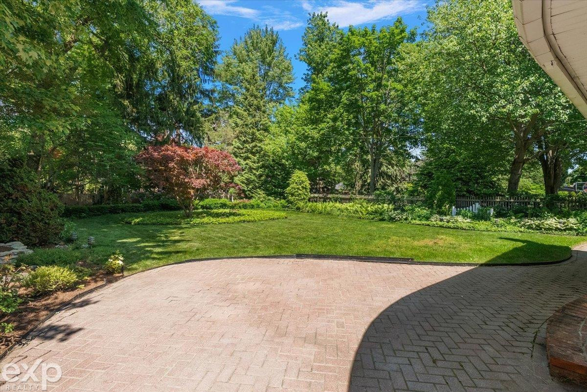 100 Moran Road, Grosse Pointe Farms, MI 48236 — Photo 13
