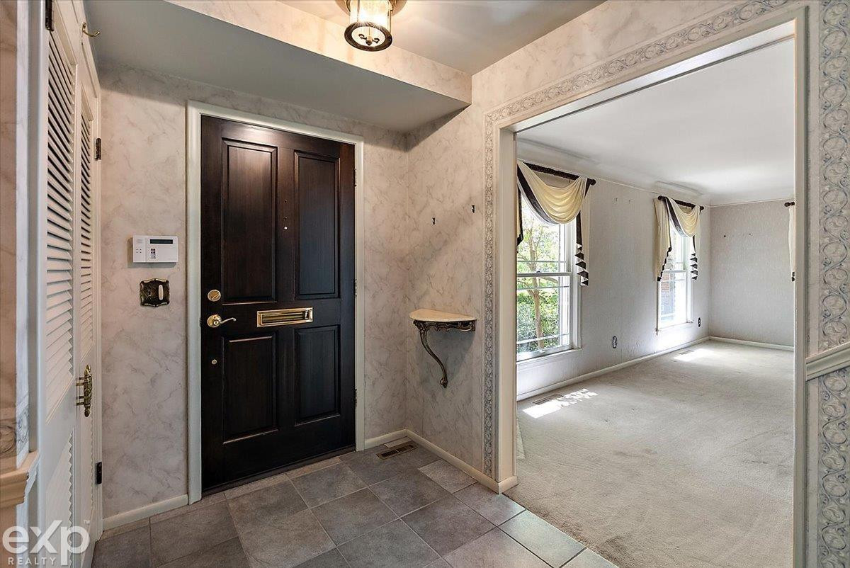 100 Moran Road, Grosse Pointe Farms, MI 48236 — Photo 24