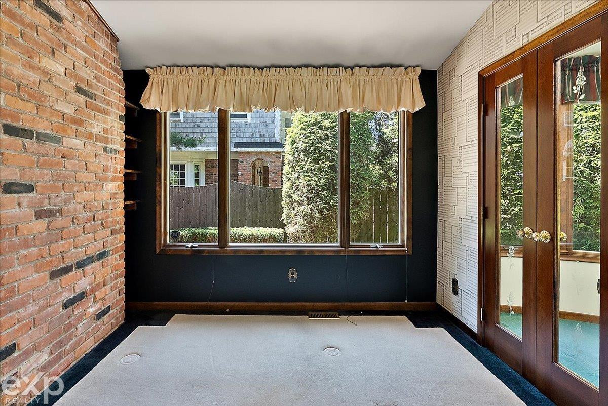 100 Moran Road, Grosse Pointe Farms, MI 48236 — Photo 32