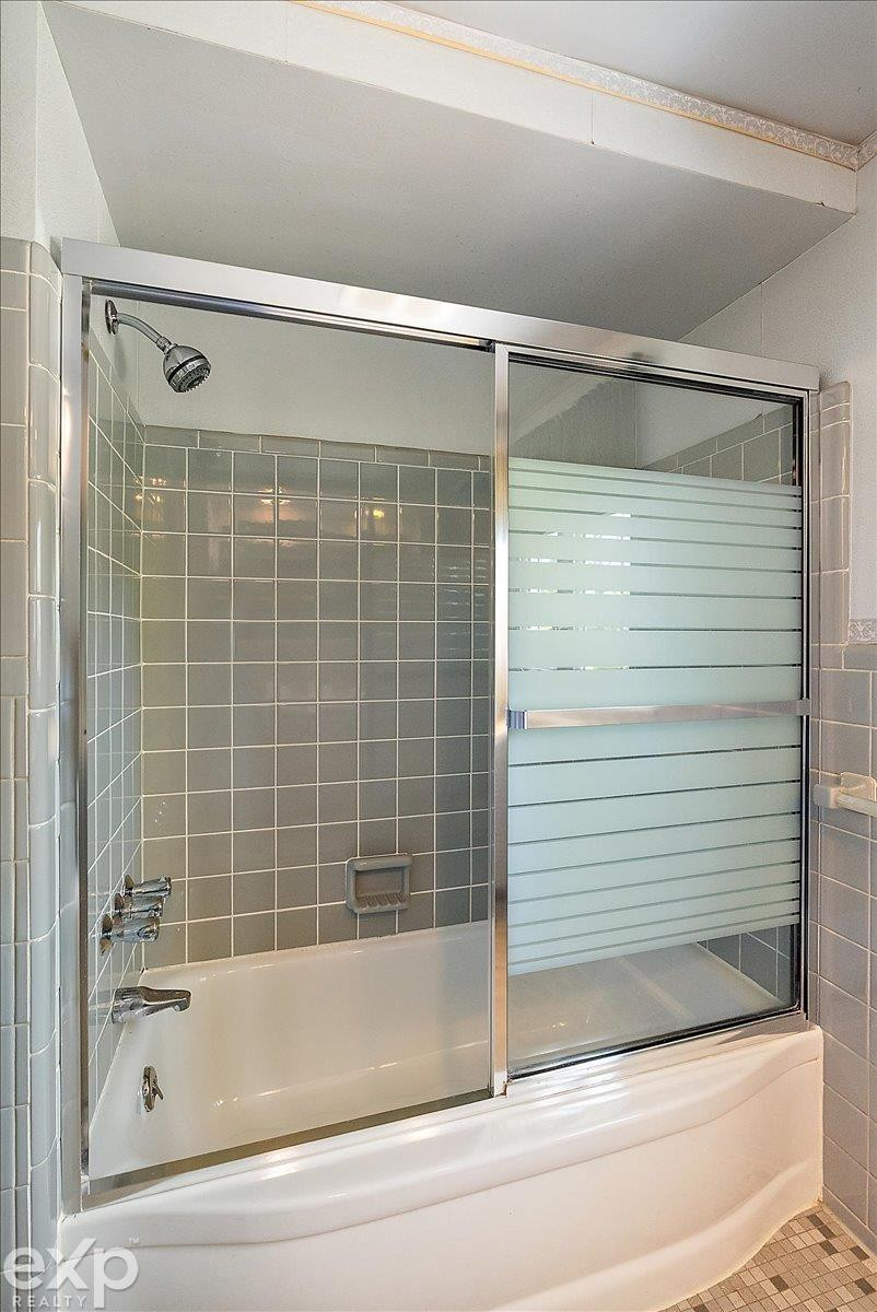 100 Moran Road, Grosse Pointe Farms, MI 48236 — Photo 55