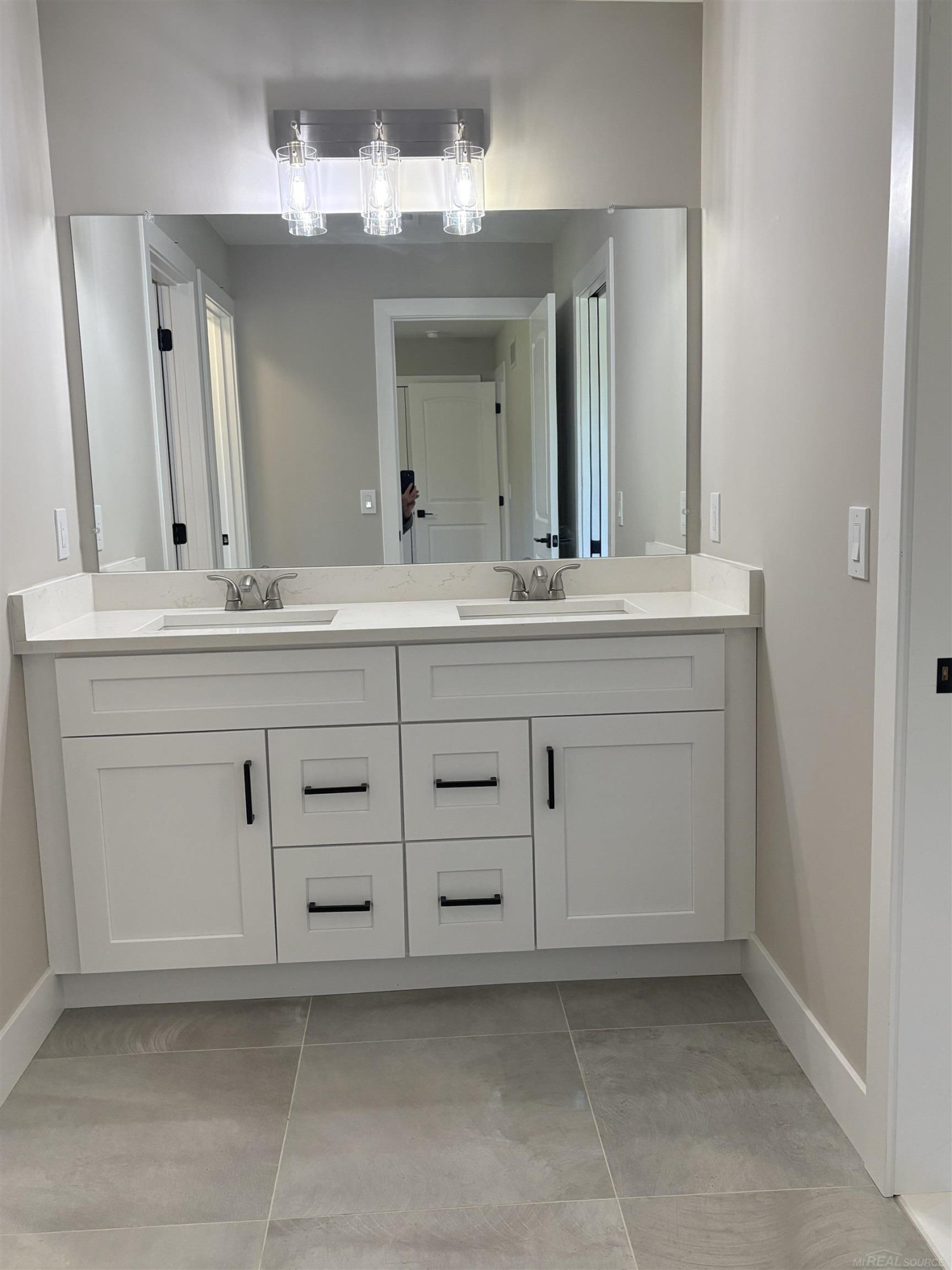 10505 Excalibur Drive, Shelby Twp, MI 48315 — Photo 46