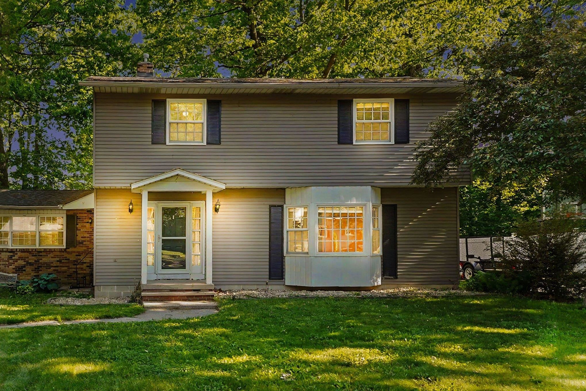 3035 Crestwood Court, Bay City, MI 48706