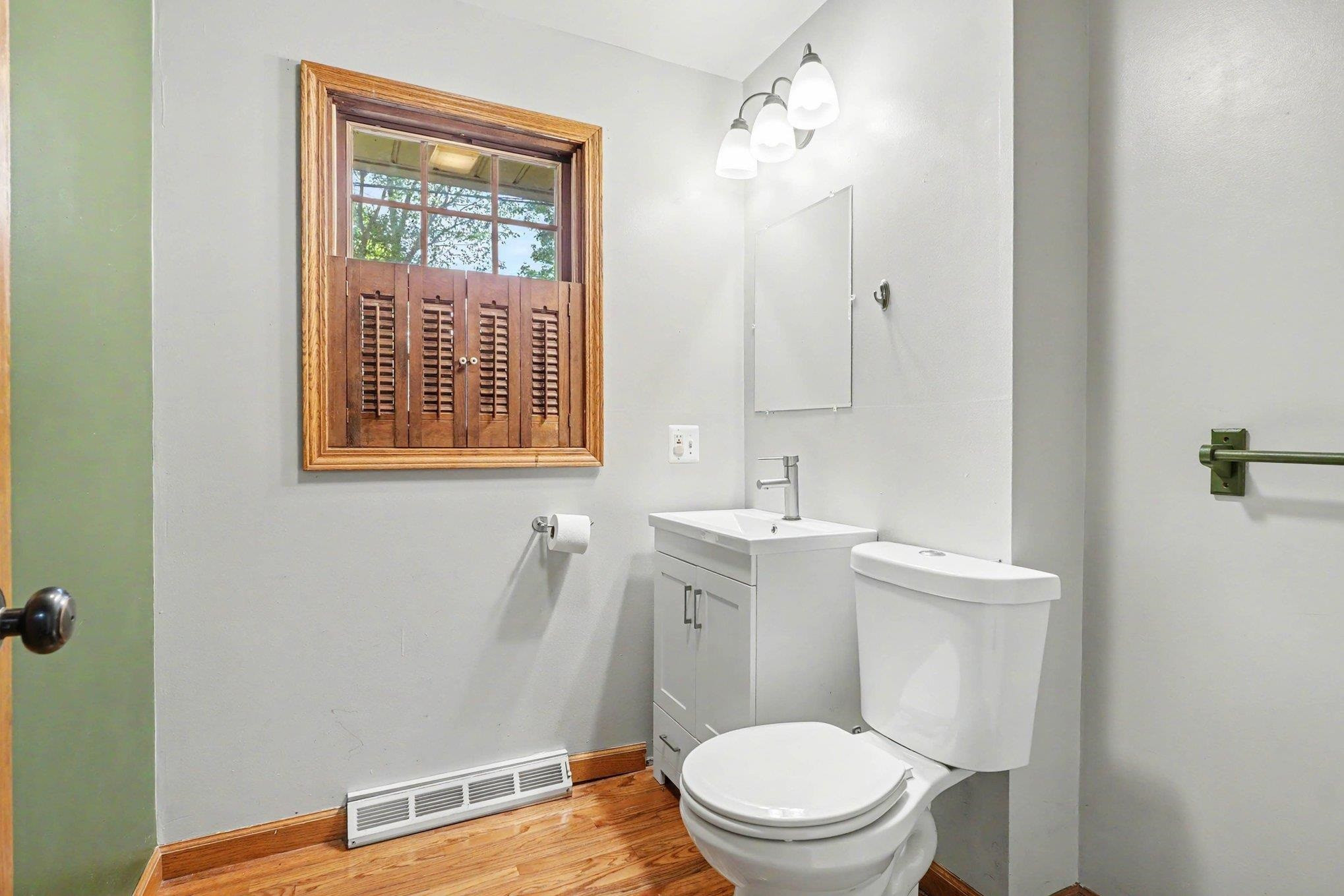 3035 Crestwood Court, Bay City, MI 48706 — Photo 16
