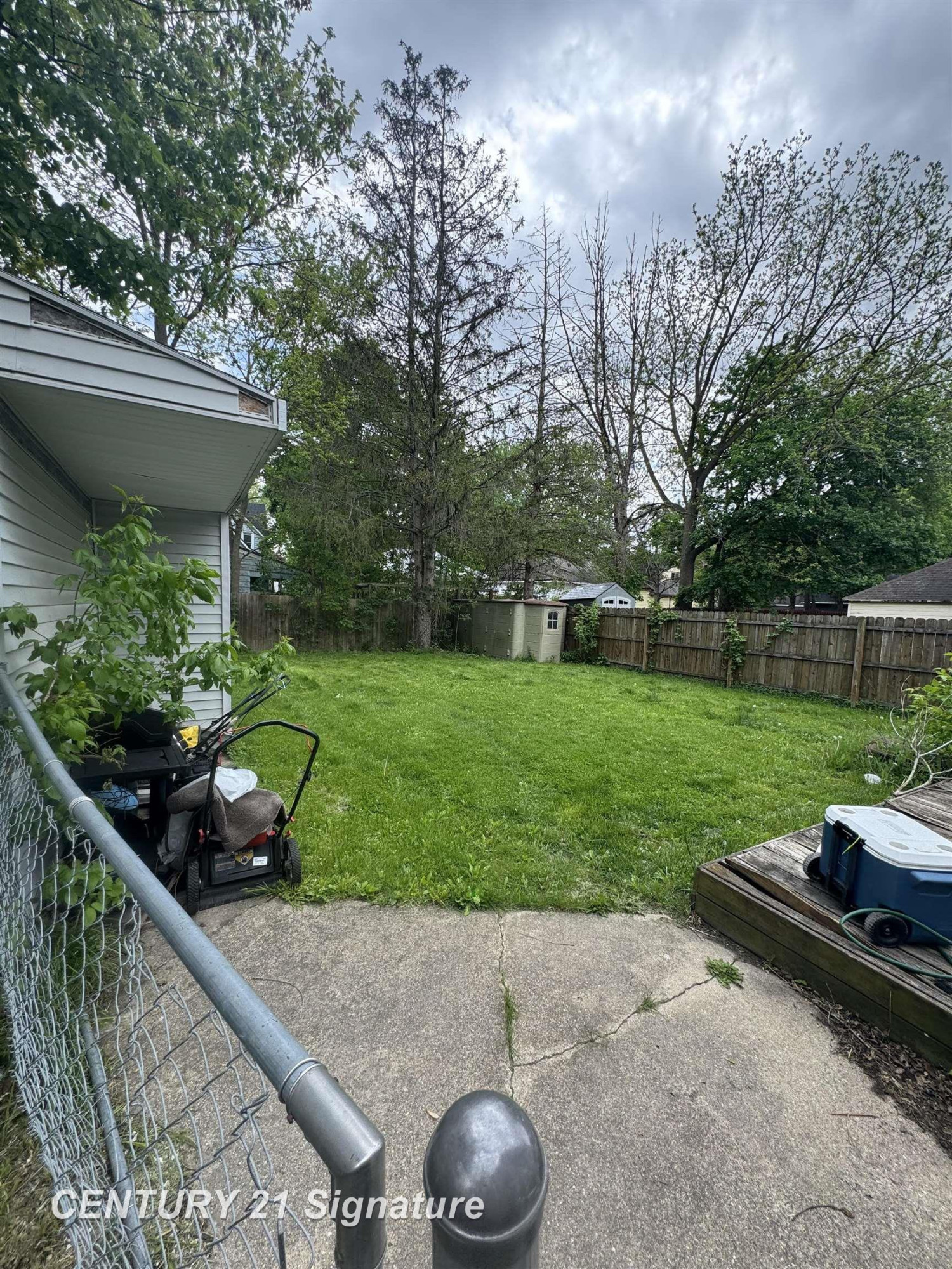 2454 N Oakley Street, Saginaw, MI 48602 — Photo 8