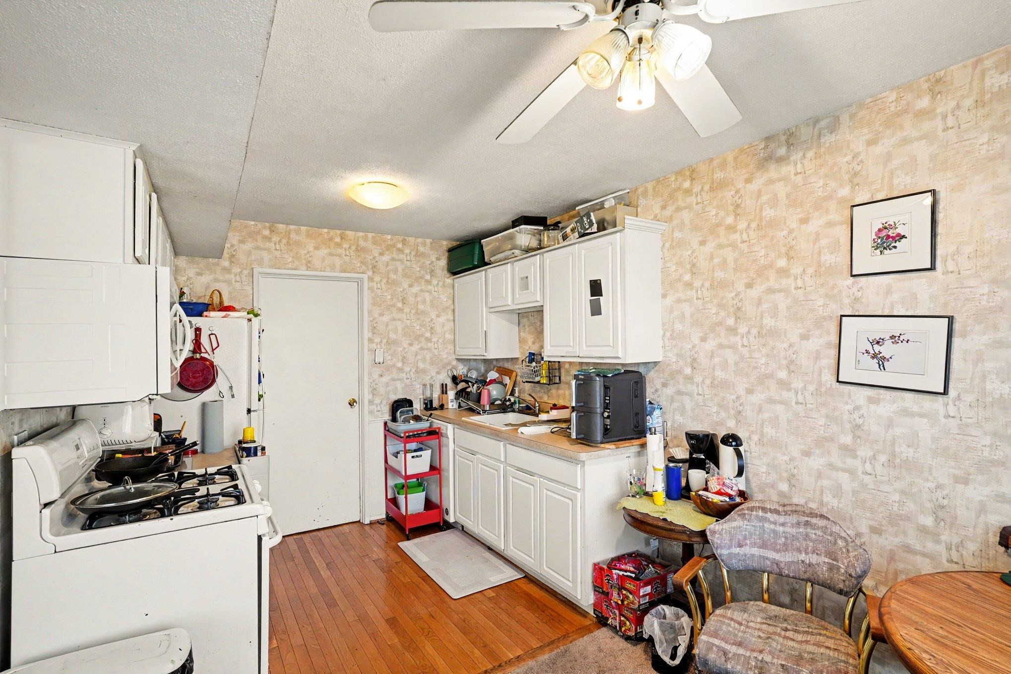 39762 Village Wood Circle, Novi, MI 48375 — Photo 5