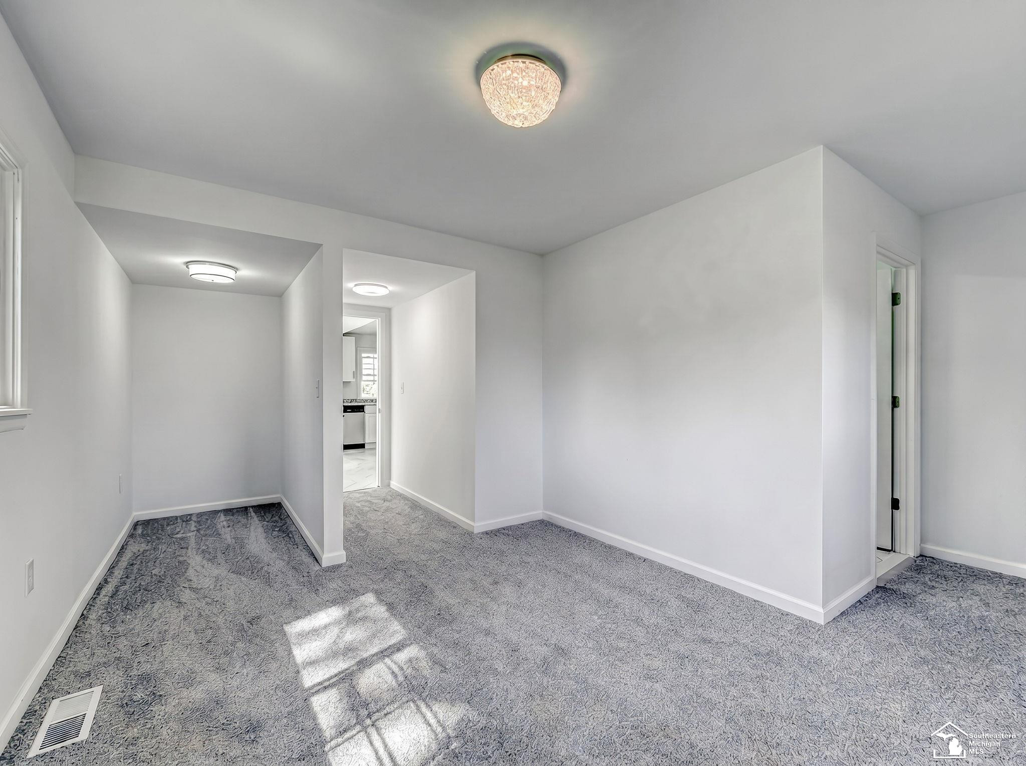 8237 Lewis Avenue, Temperance, MI 48182 — Photo 15