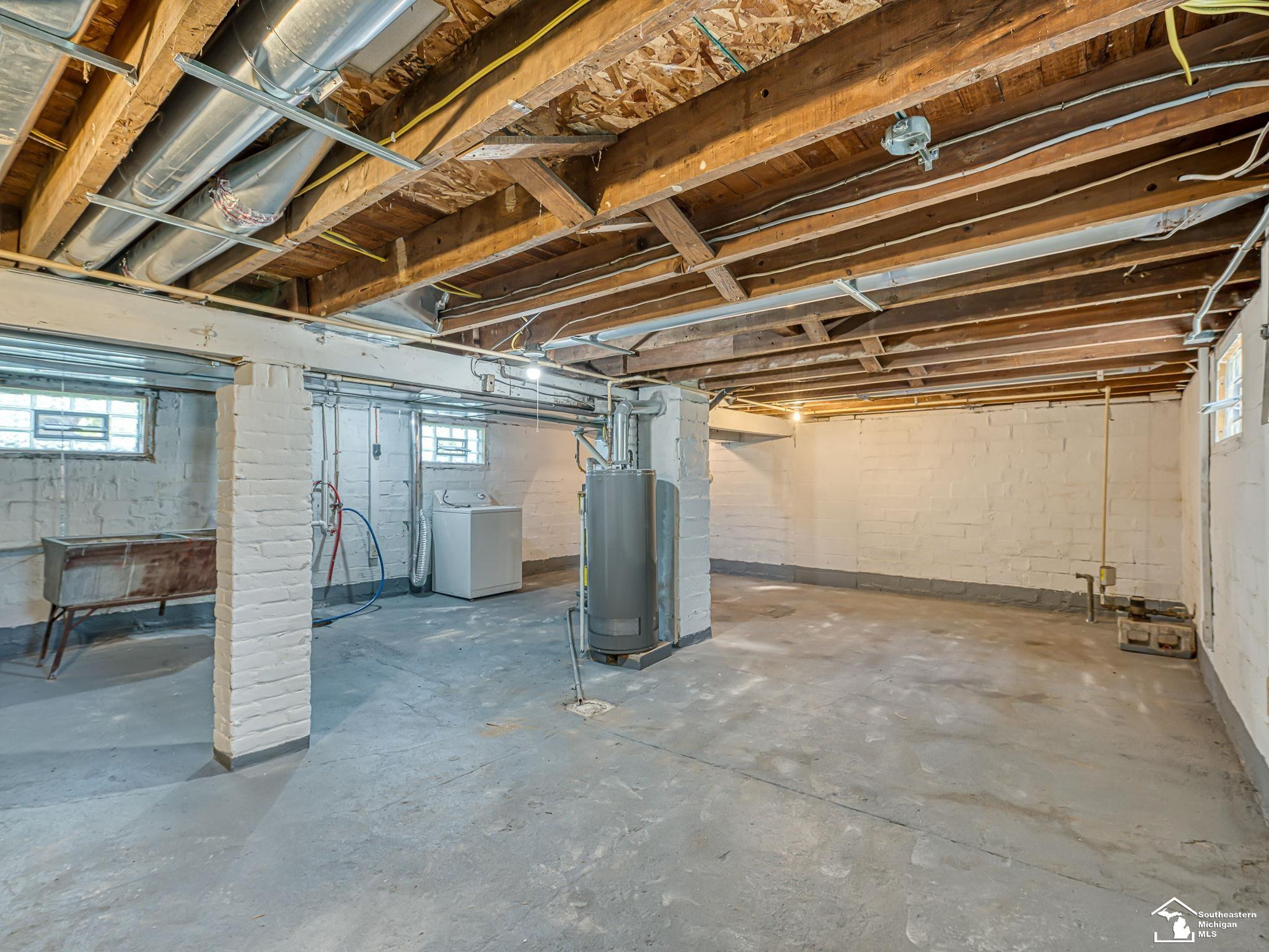 8237 Lewis Avenue, Temperance, MI 48182 — Photo 24