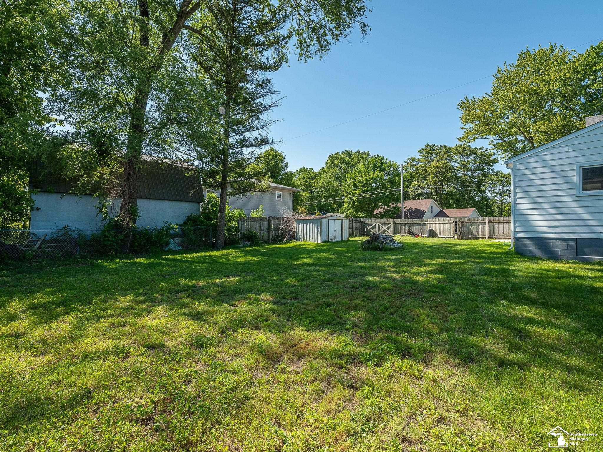 8237 Lewis Avenue, Temperance, MI 48182 — Photo 27