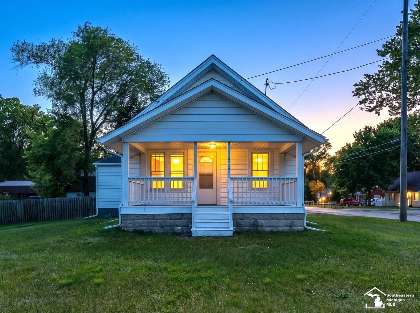 8237 Lewis Avenue, Temperance, MI 48182 — Photo 29