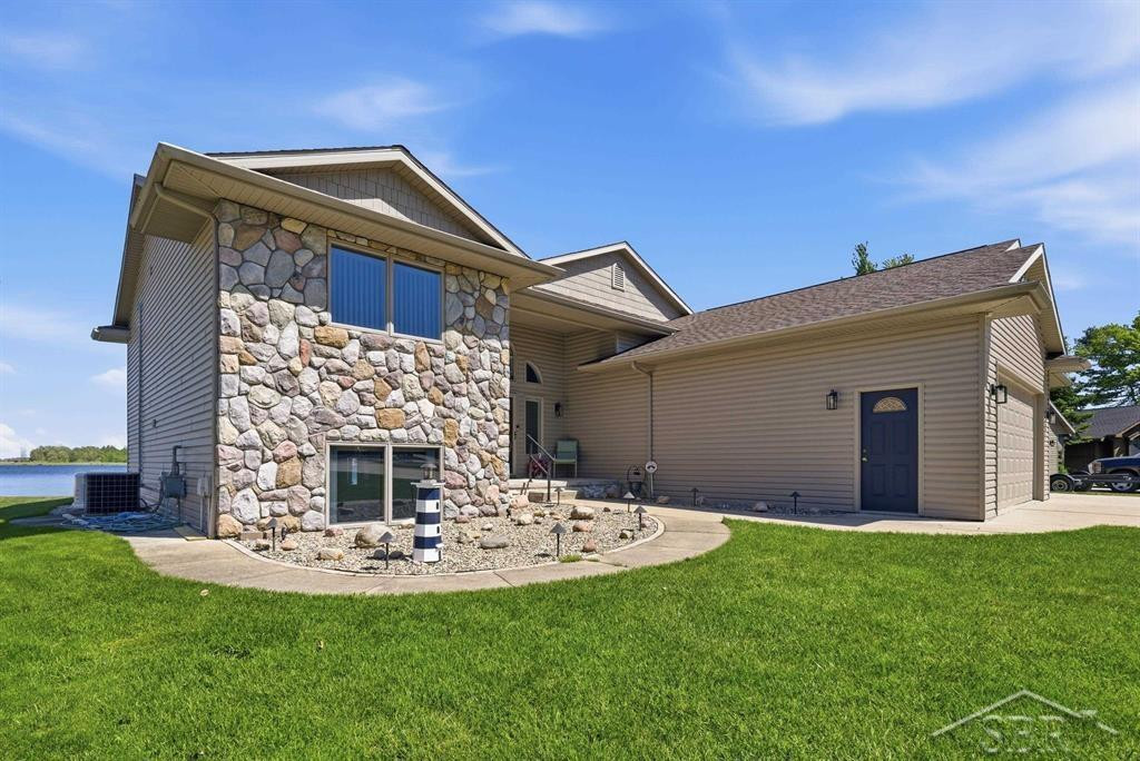 4984 Dunbar Court, Gladwin, MI 48624 — Photo 7