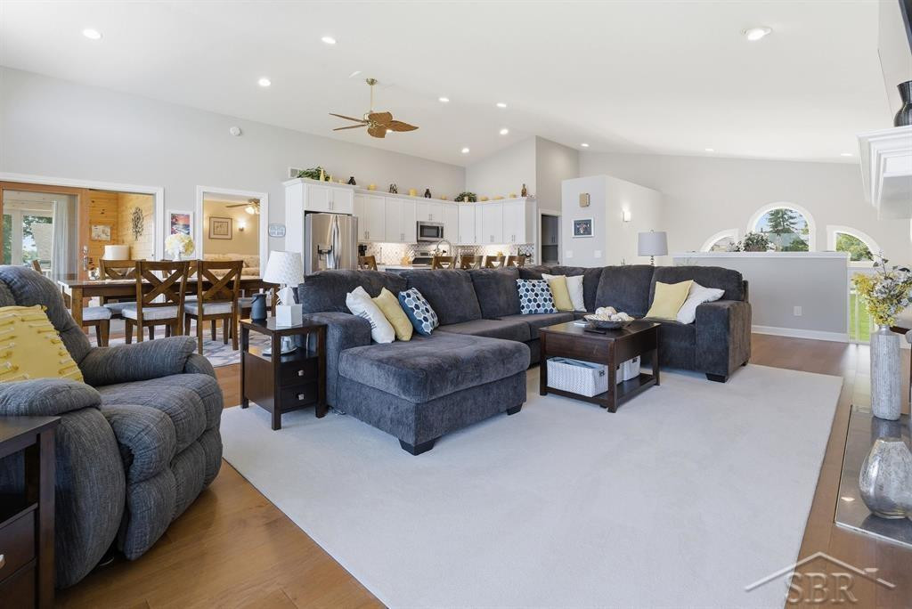 4984 Dunbar Court, Gladwin, MI 48624 — Photo 15