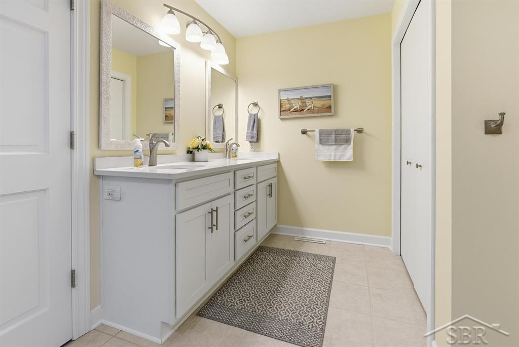 4984 Dunbar Court, Gladwin, MI 48624 — Photo 28