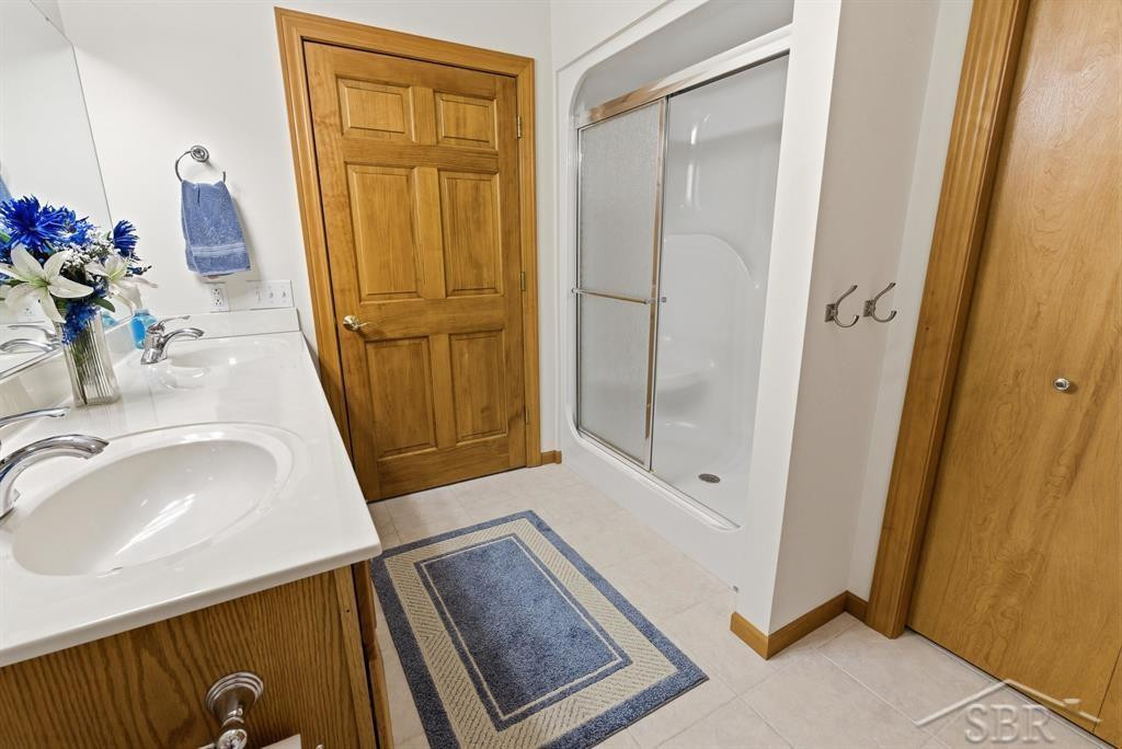4984 Dunbar Court, Gladwin, MI 48624 — Photo 48