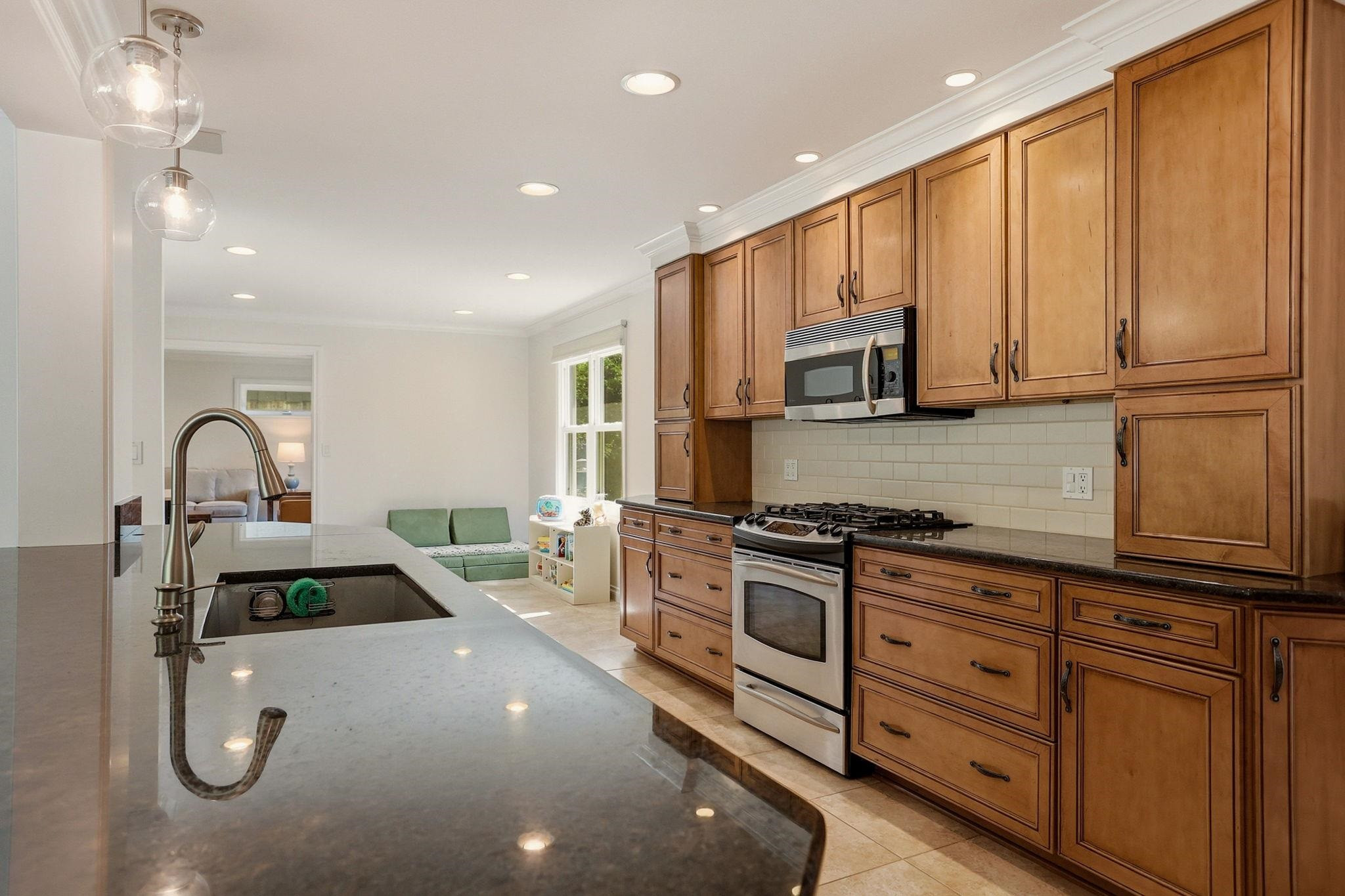 934 Eastgate Court, Frankenmuth, MI 48734 — Photo 21