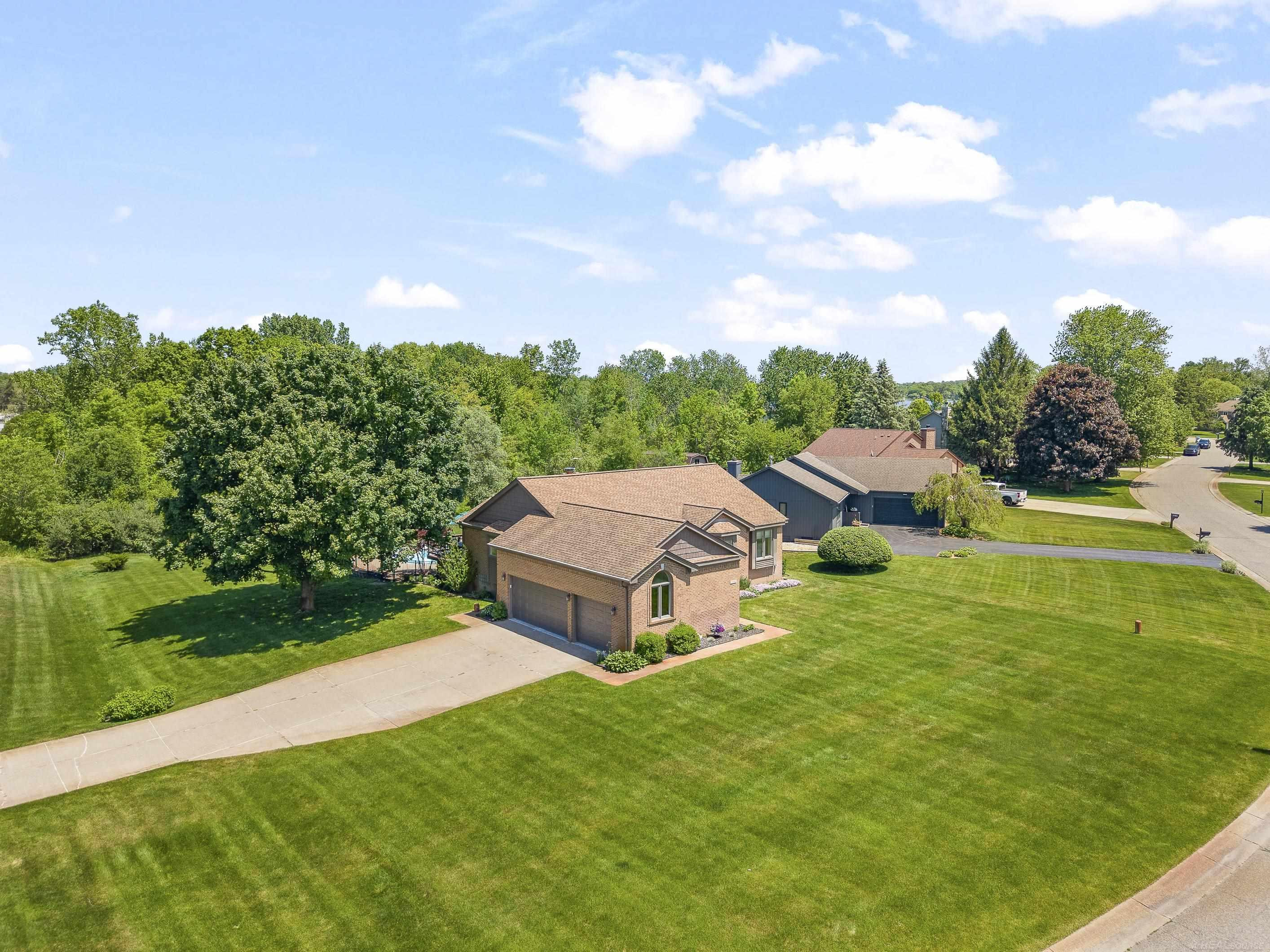 10690 OXBOW HEIGHTS Drive, White Lake, MI — Photo 3