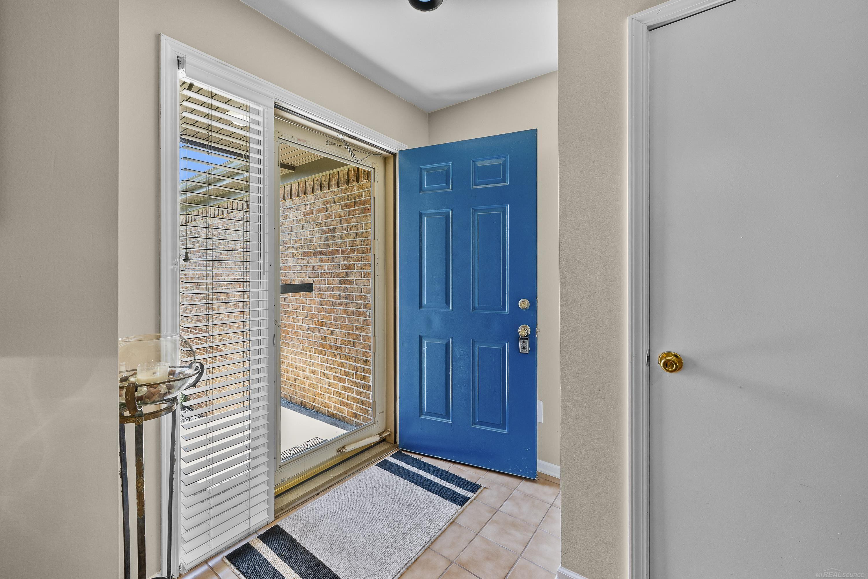 10690 OXBOW HEIGHTS Drive, White Lake, MI — Photo 4