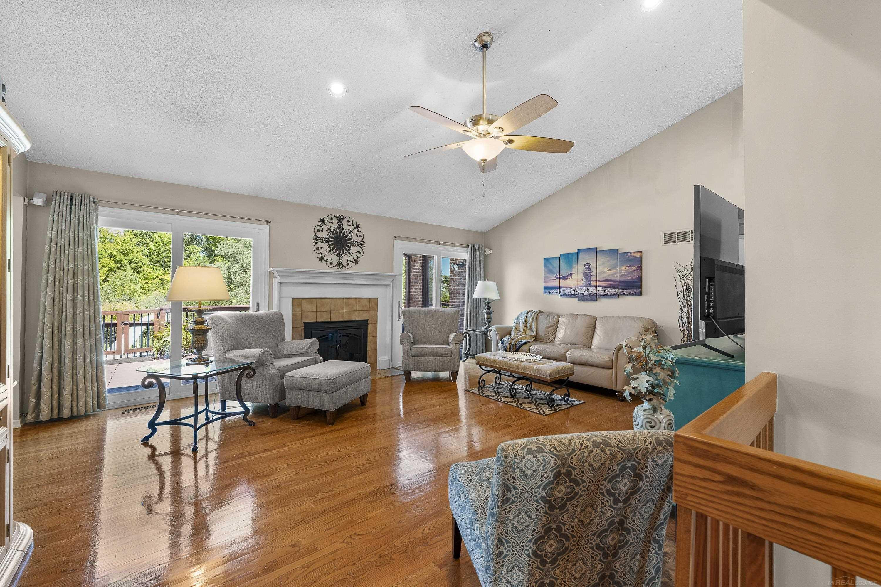 10690 OXBOW HEIGHTS Drive, White Lake, MI — Photo 5