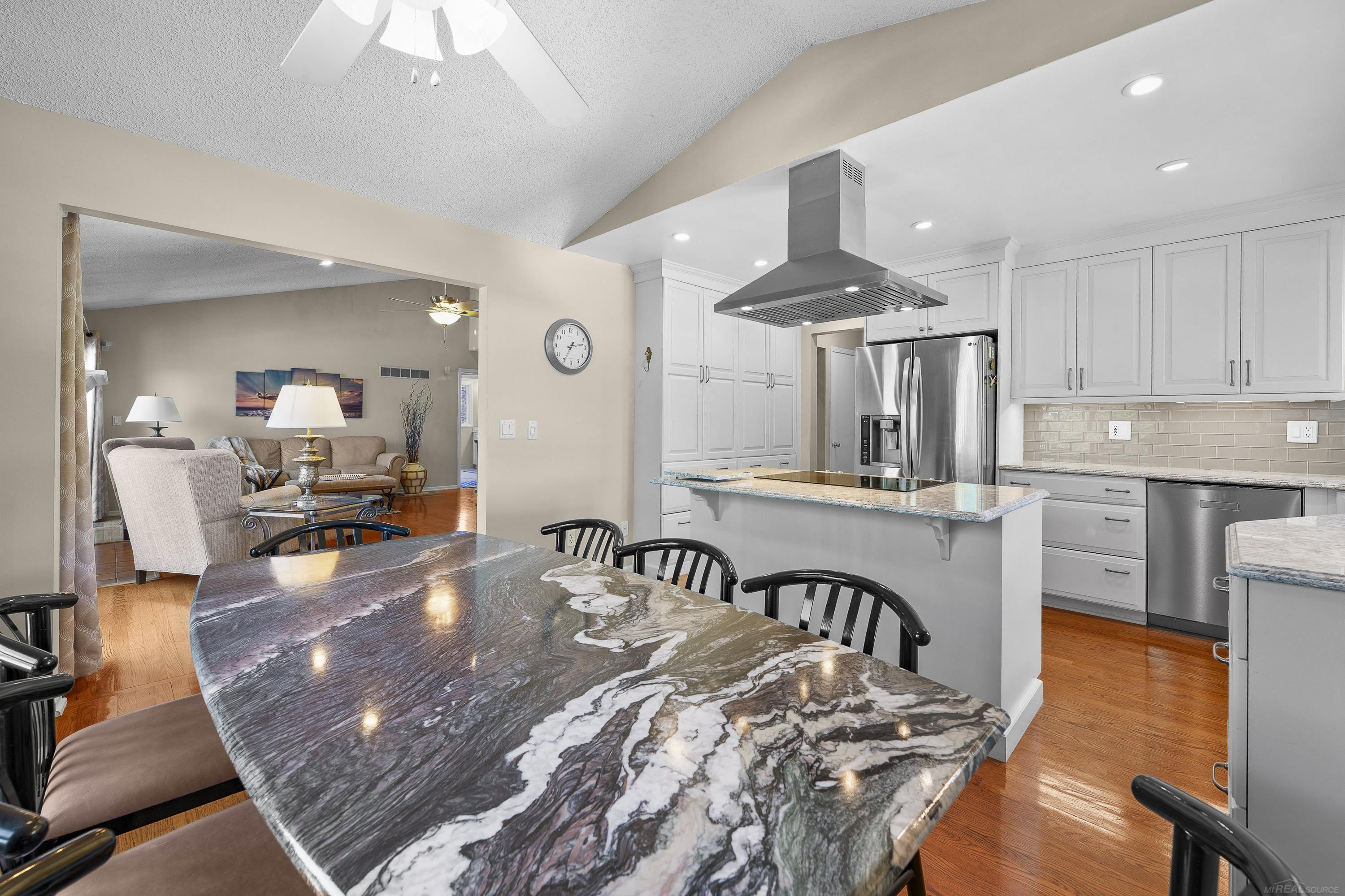 10690 OXBOW HEIGHTS Drive, White Lake, MI — Photo 12
