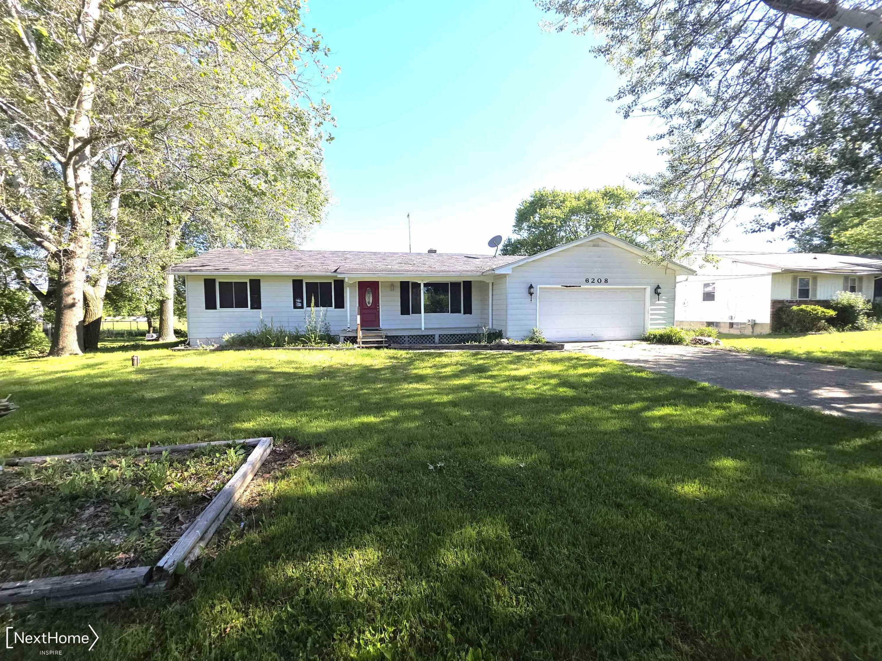 6208 W Mount Morris Road, Mount Morris, MI 48458 — front exterior