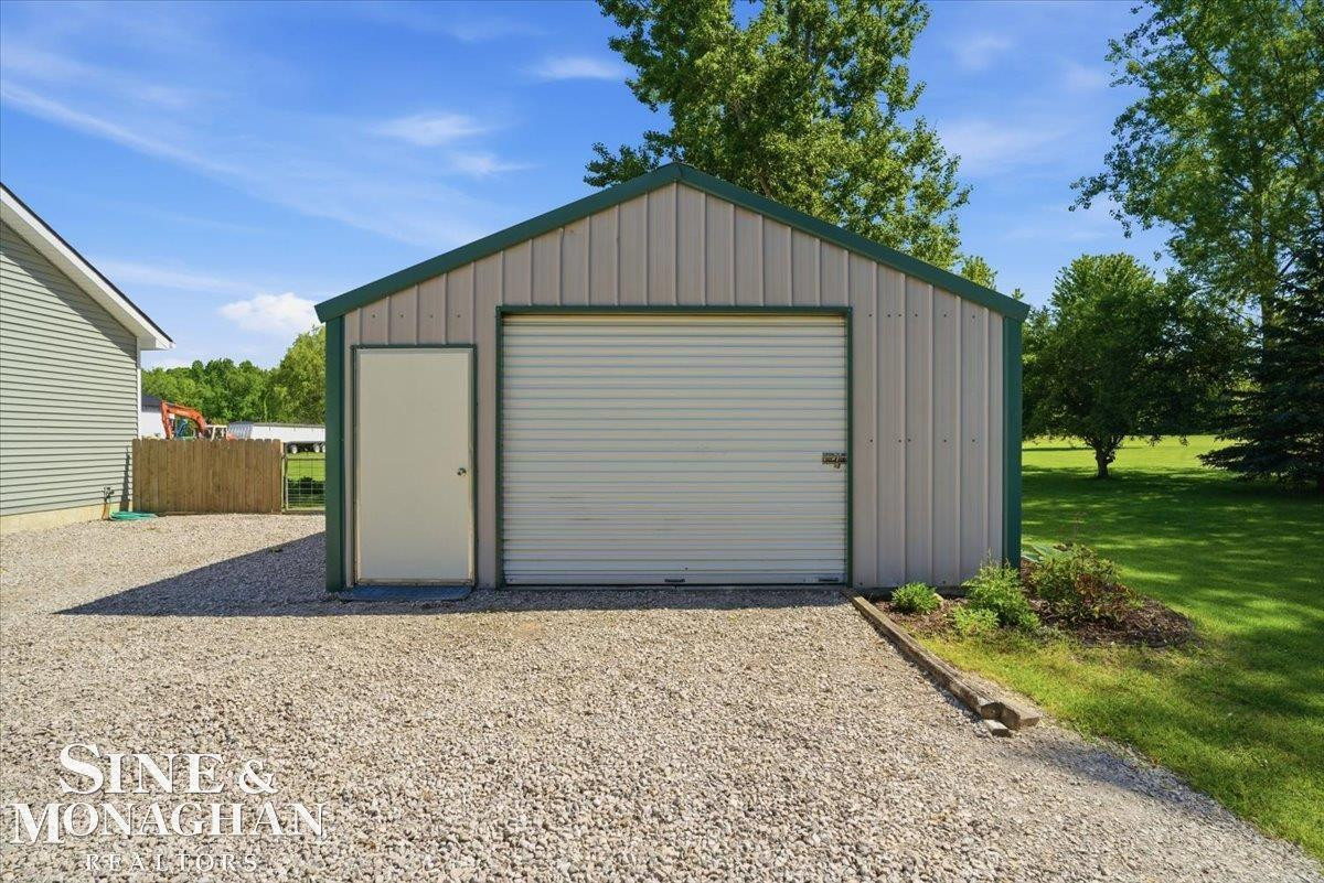 9201 Lambs Road, Wales, MI — Photo 32